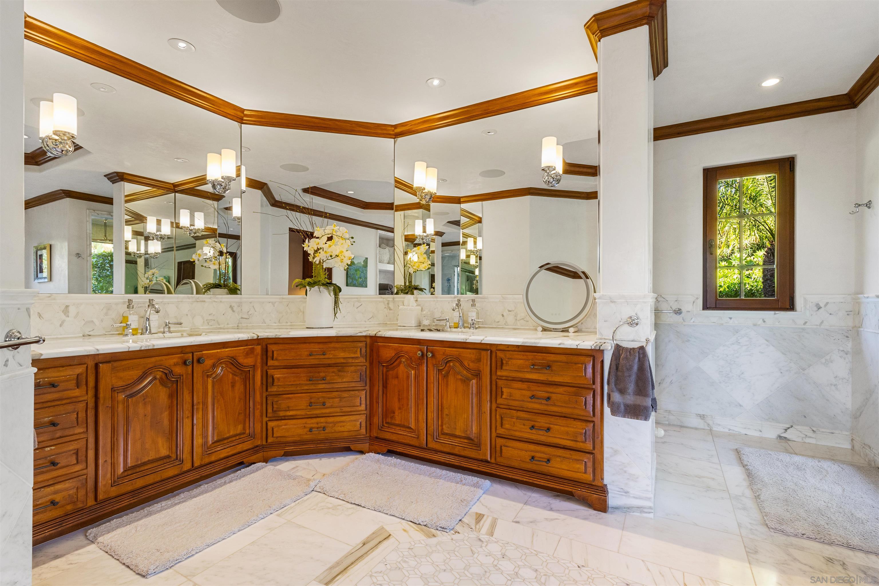 Detail Gallery Image 37 of 60 For 6871  Las Colinas, Rancho Santa Fe,  CA 92067 - 5 Beds | 5/2 Baths