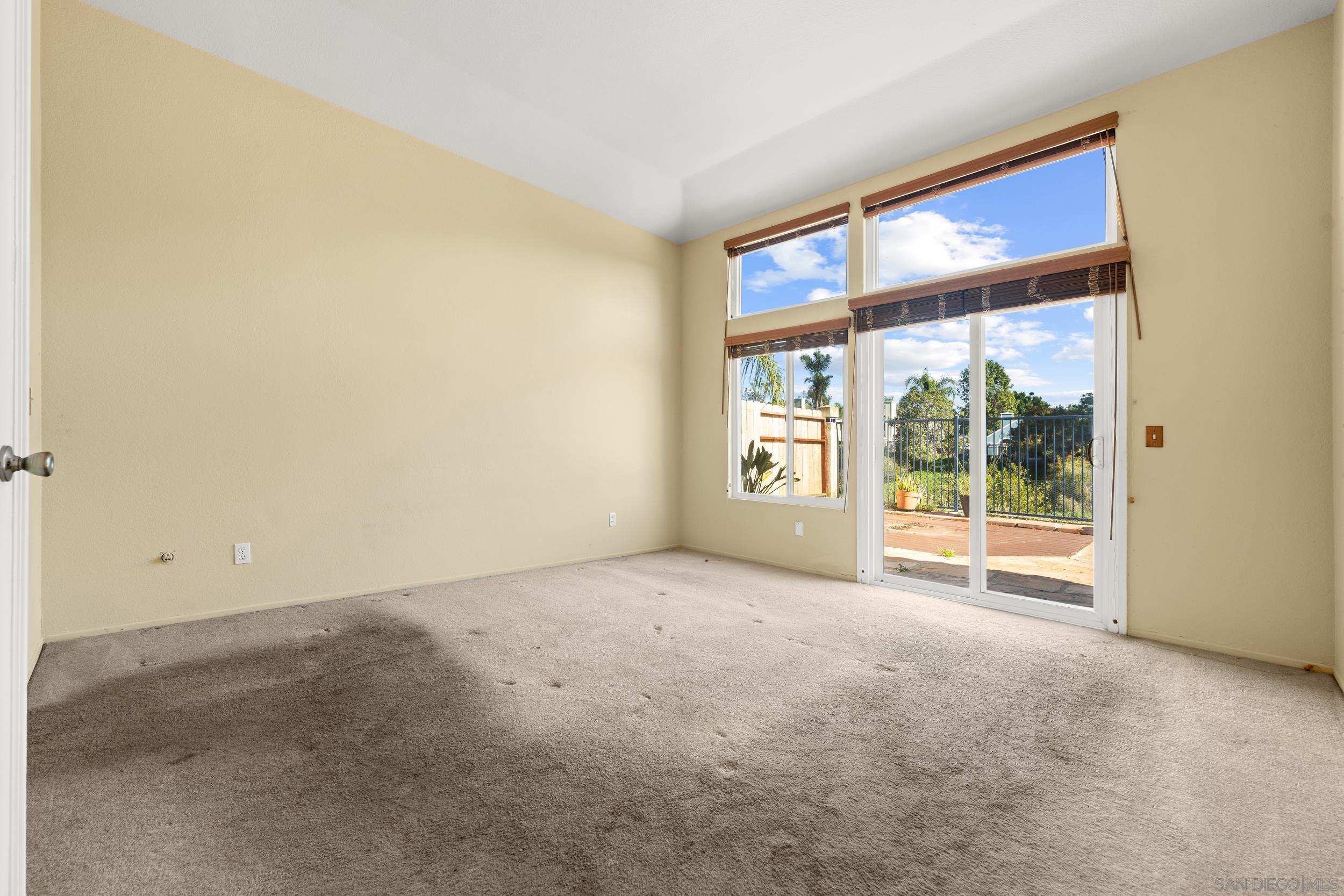 Detail Gallery Image 20 of 38 For 1813  Avenida Segovia, Oceanside,  CA 92056 - 3 Beds | 2/1 Baths