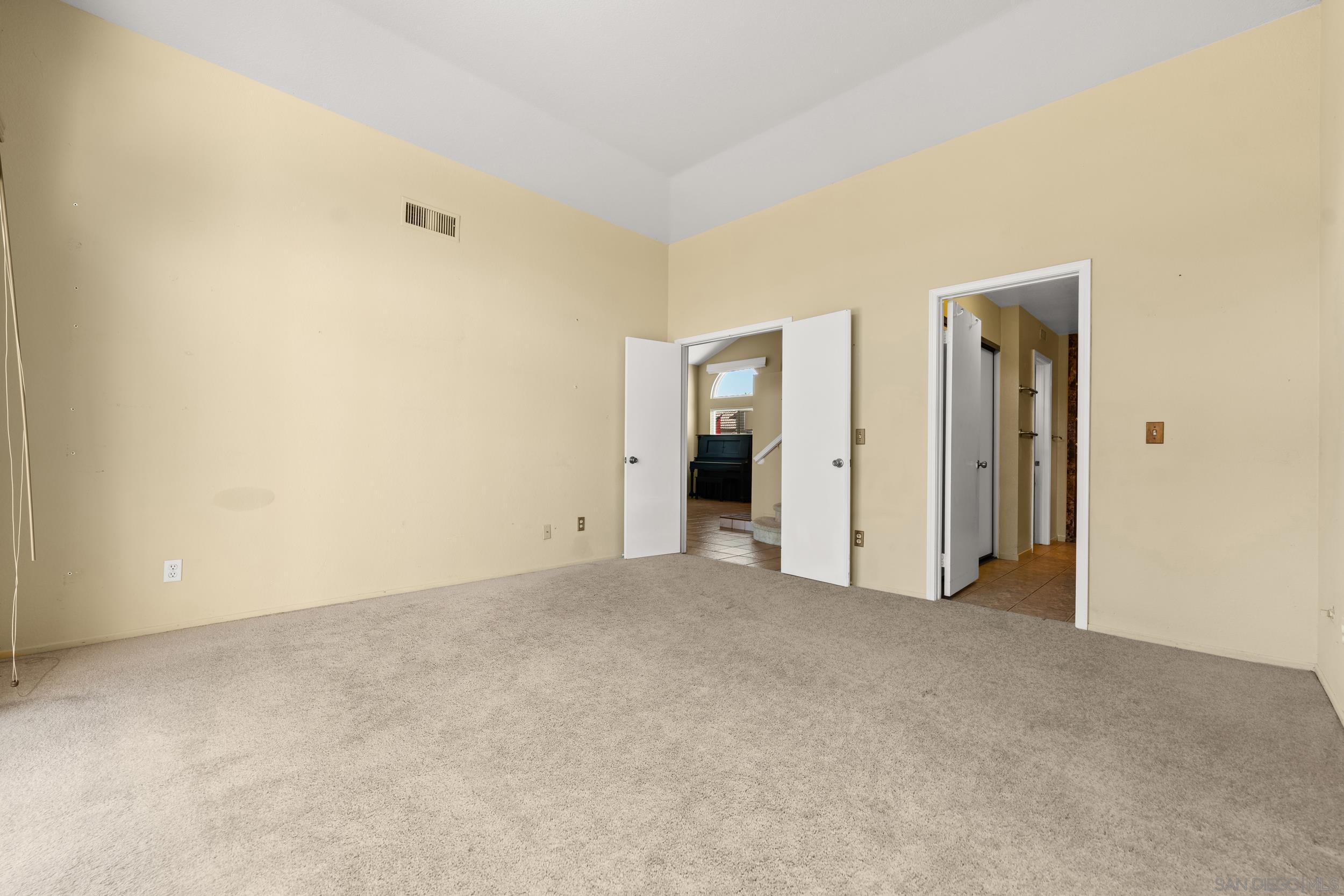 Detail Gallery Image 21 of 38 For 1813  Avenida Segovia, Oceanside,  CA 92056 - 3 Beds | 2/1 Baths