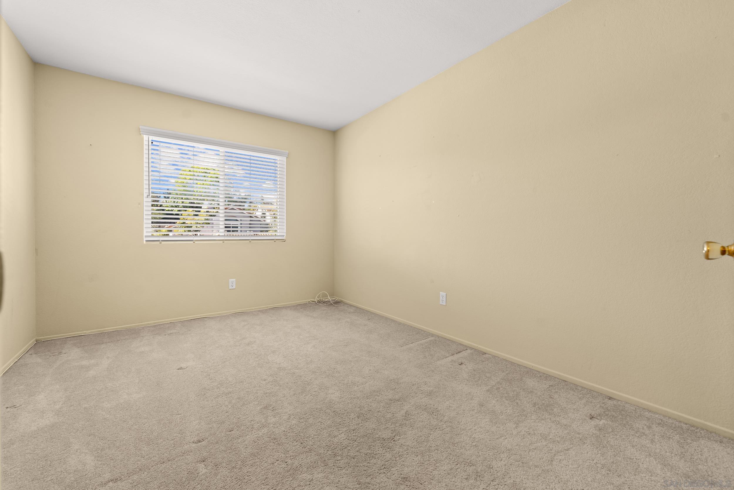 Detail Gallery Image 31 of 38 For 1813  Avenida Segovia, Oceanside,  CA 92056 - 3 Beds | 2/1 Baths