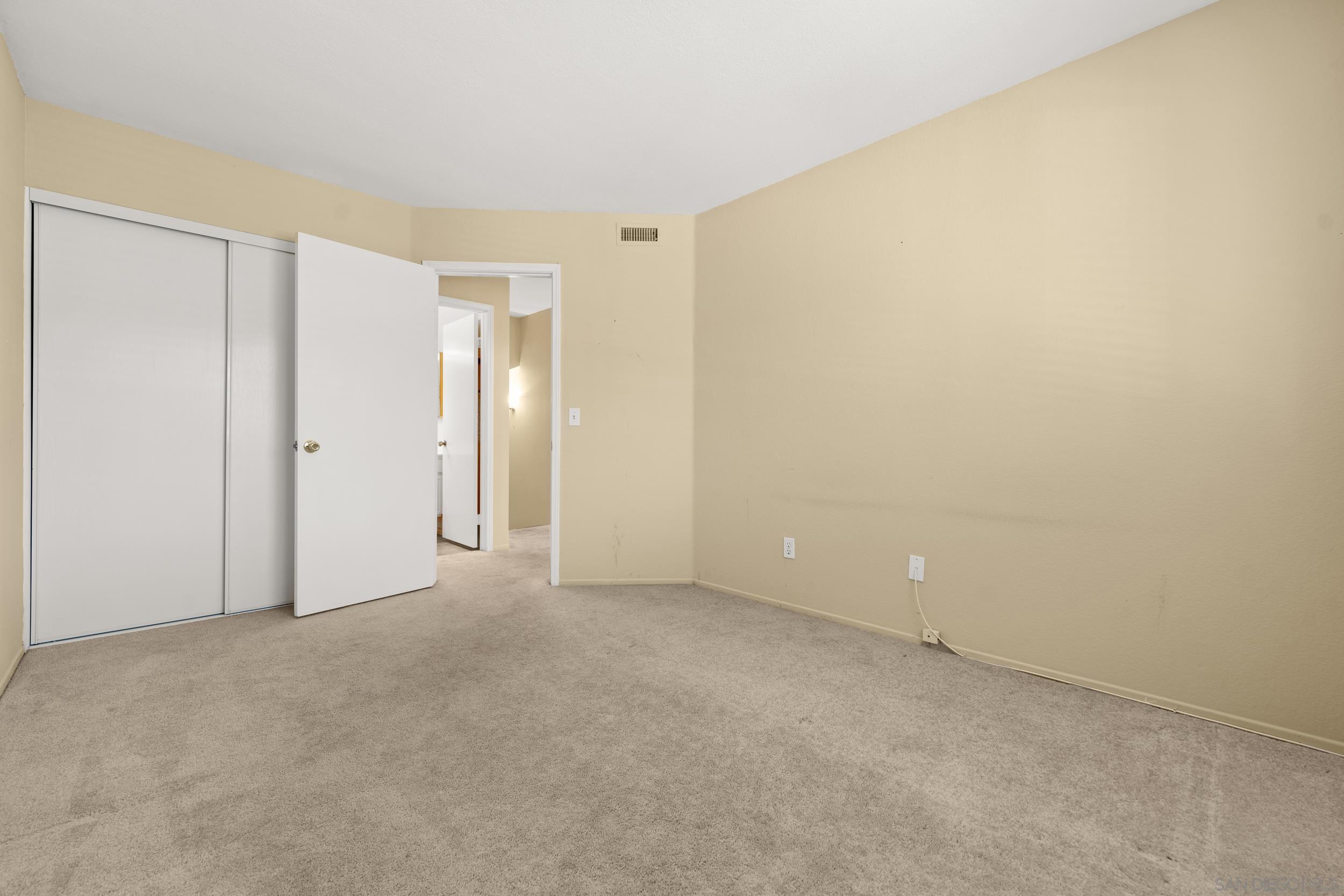 Detail Gallery Image 32 of 38 For 1813  Avenida Segovia, Oceanside,  CA 92056 - 3 Beds | 2/1 Baths