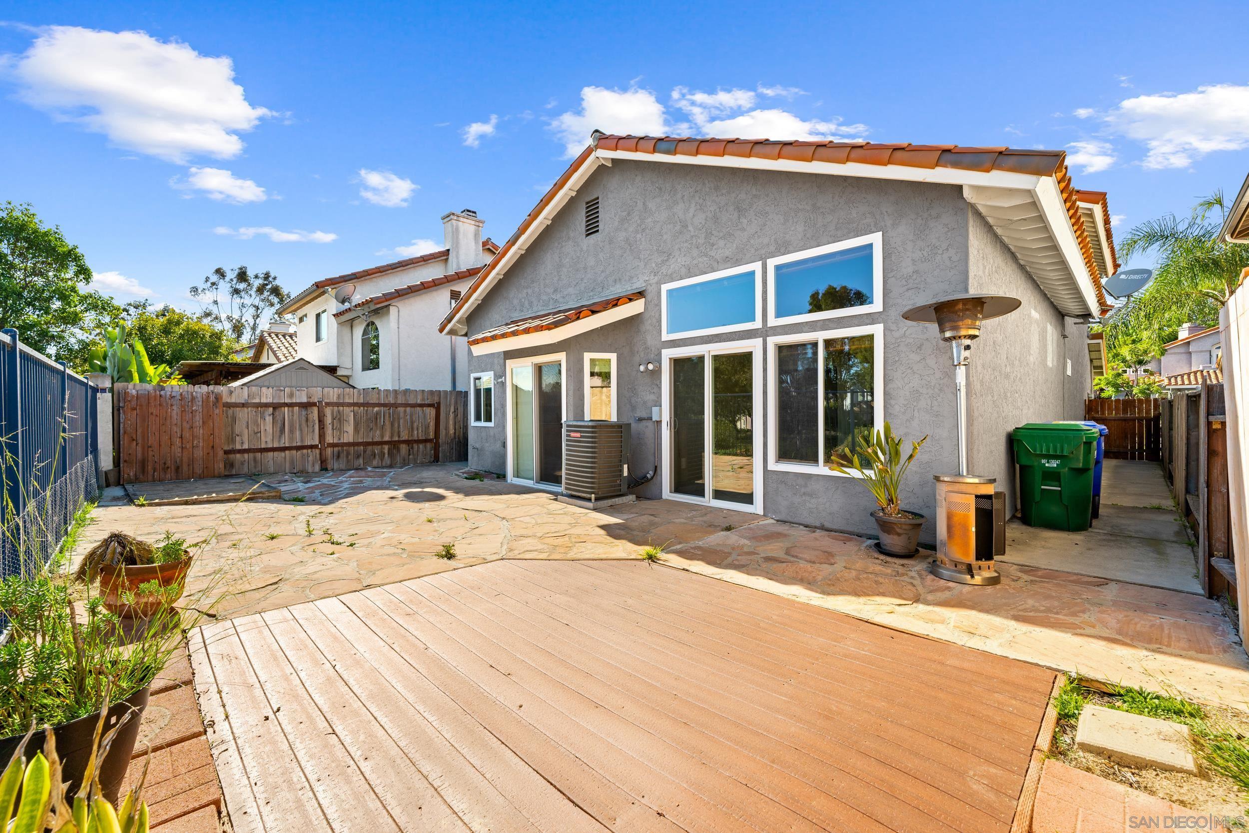 Detail Gallery Image 34 of 38 For 1813  Avenida Segovia, Oceanside,  CA 92056 - 3 Beds | 2/1 Baths