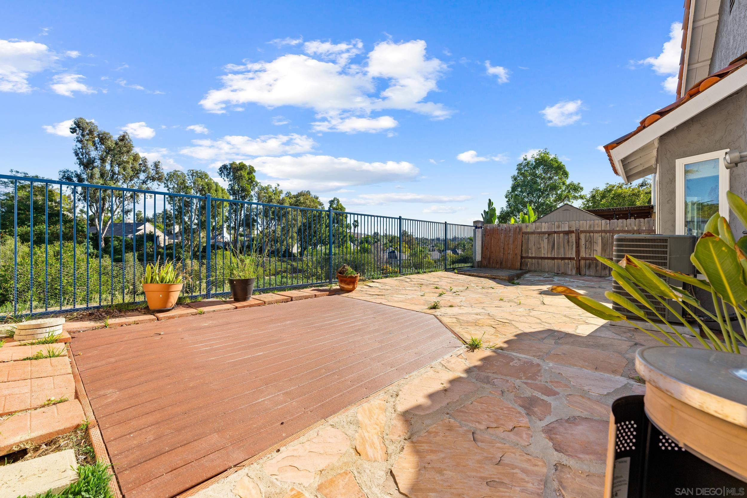 Detail Gallery Image 35 of 38 For 1813  Avenida Segovia, Oceanside,  CA 92056 - 3 Beds | 2/1 Baths