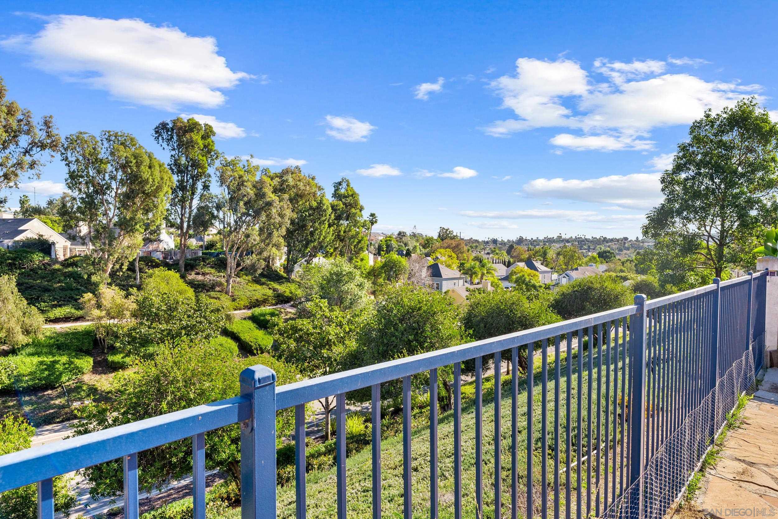 Detail Gallery Image 36 of 38 For 1813  Avenida Segovia, Oceanside,  CA 92056 - 3 Beds | 2/1 Baths