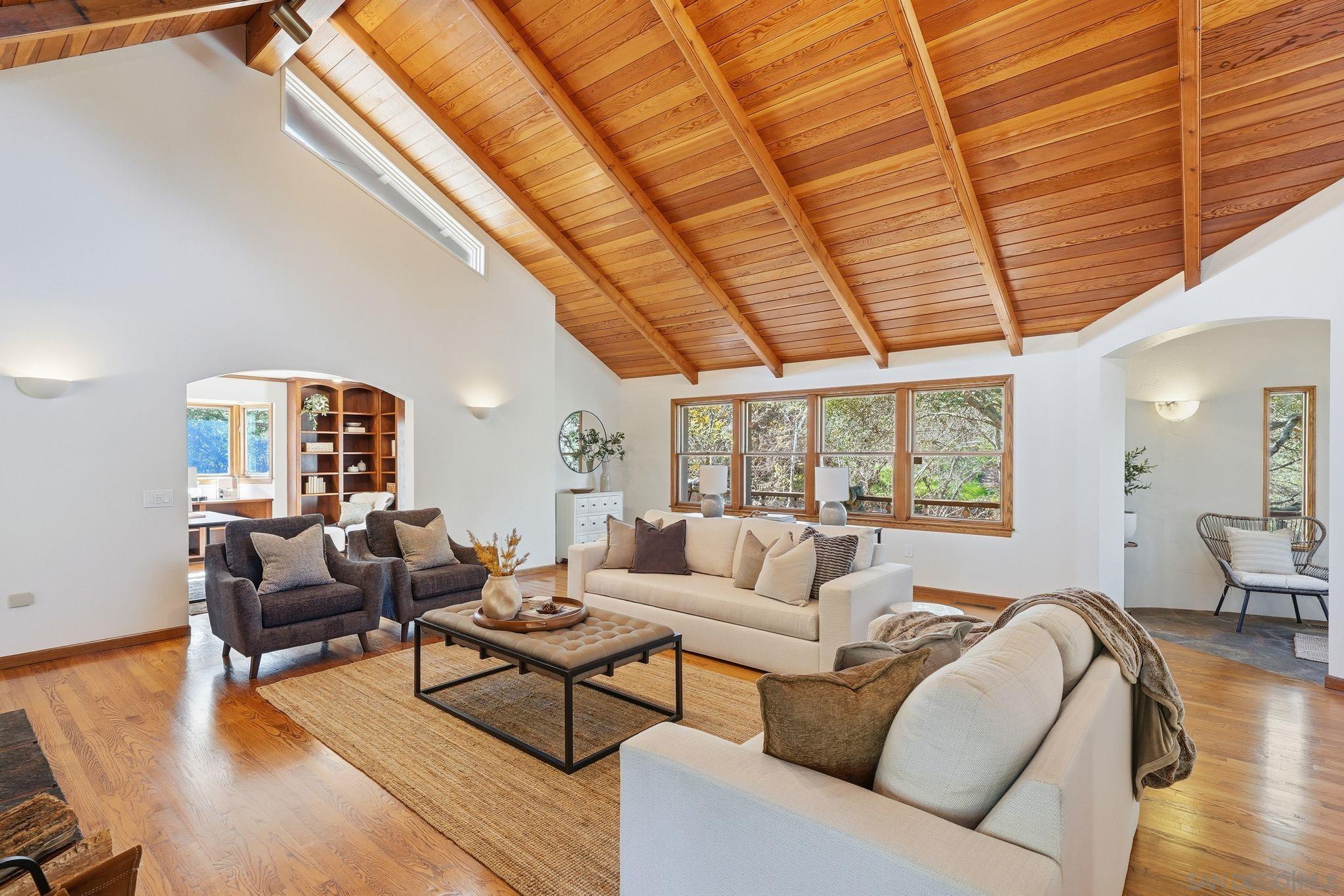 Detail Gallery Image 14 of 75 For 432  Arnold Way, Alpine,  CA 91901 - 5 Beds | 3 Baths