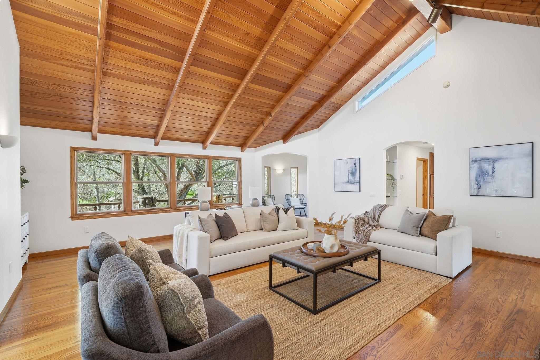 Detail Gallery Image 3 of 75 For 432  Arnold Way, Alpine,  CA 91901 - 5 Beds | 3 Baths