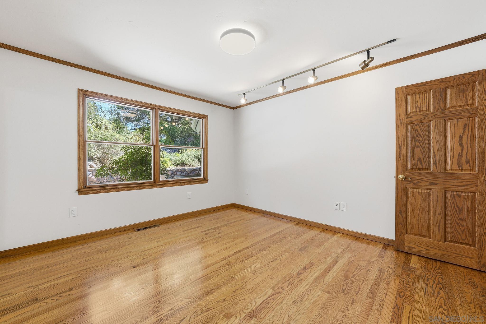 Detail Gallery Image 21 of 75 For 432  Arnold Way, Alpine,  CA 91901 - 5 Beds | 3 Baths