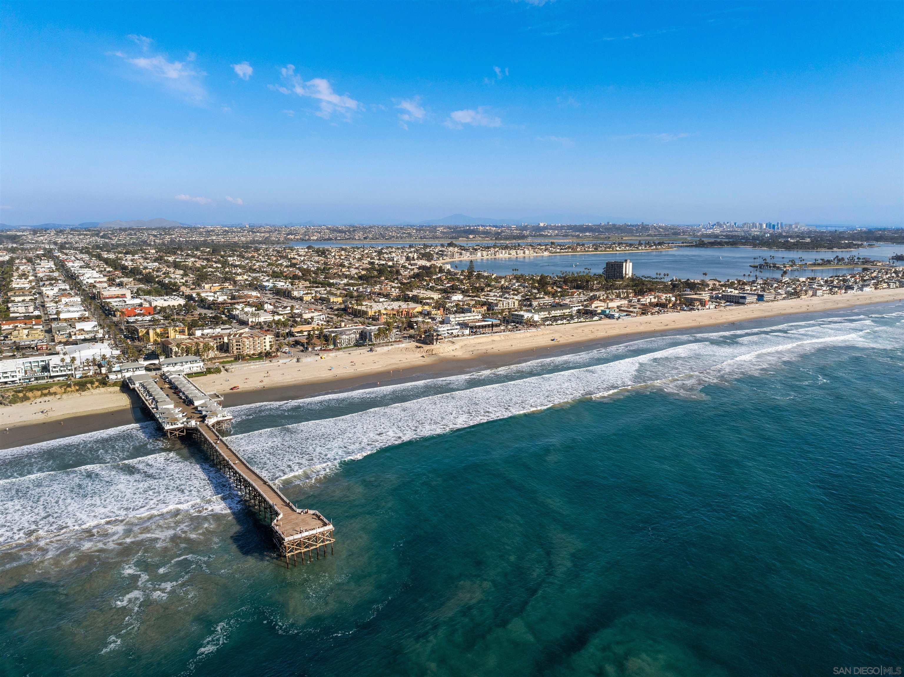 Detail Gallery Image 24 of 26 For 881  Thomas Ave  #21,  San Diego,  CA 92109 - 3 Beds | 2 Baths