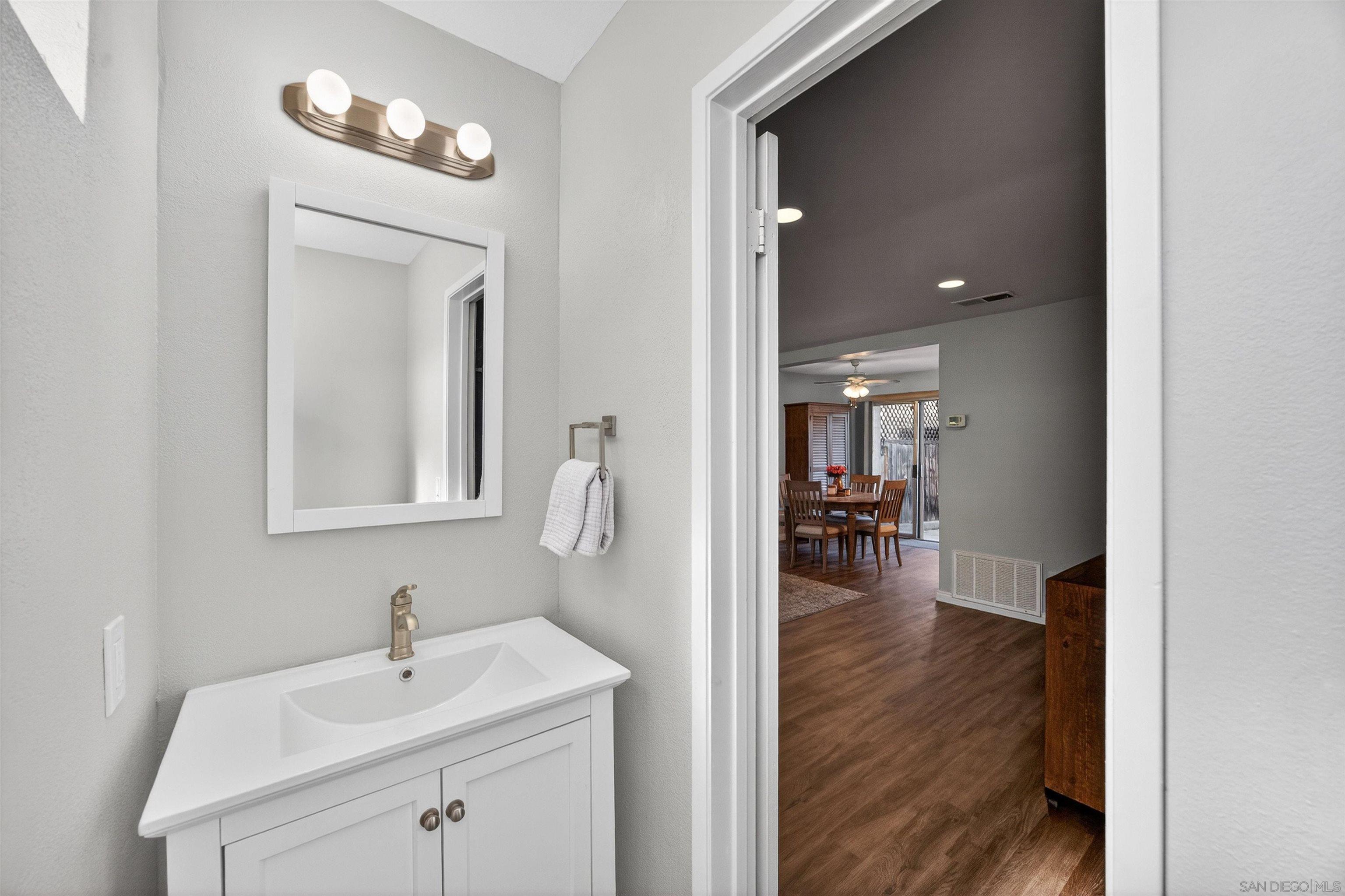 Detail Gallery Image 17 of 56 For 736 N Mollison Ave  #D,  El Cajon,  CA 92021 - 2 Beds | 1/1 Baths