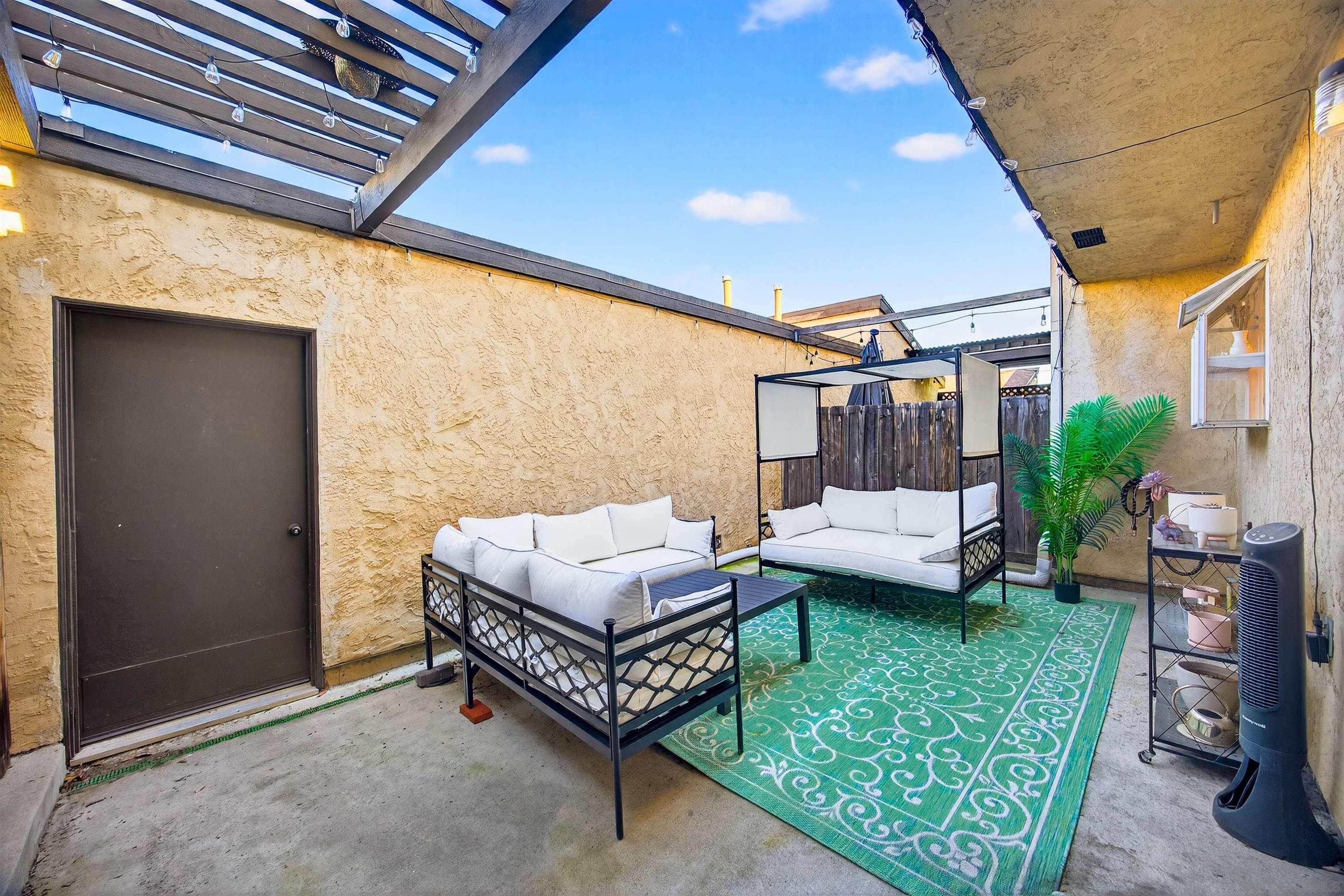 Detail Gallery Image 34 of 56 For 736 N Mollison Ave  #D,  El Cajon,  CA 92021 - 2 Beds | 1/1 Baths