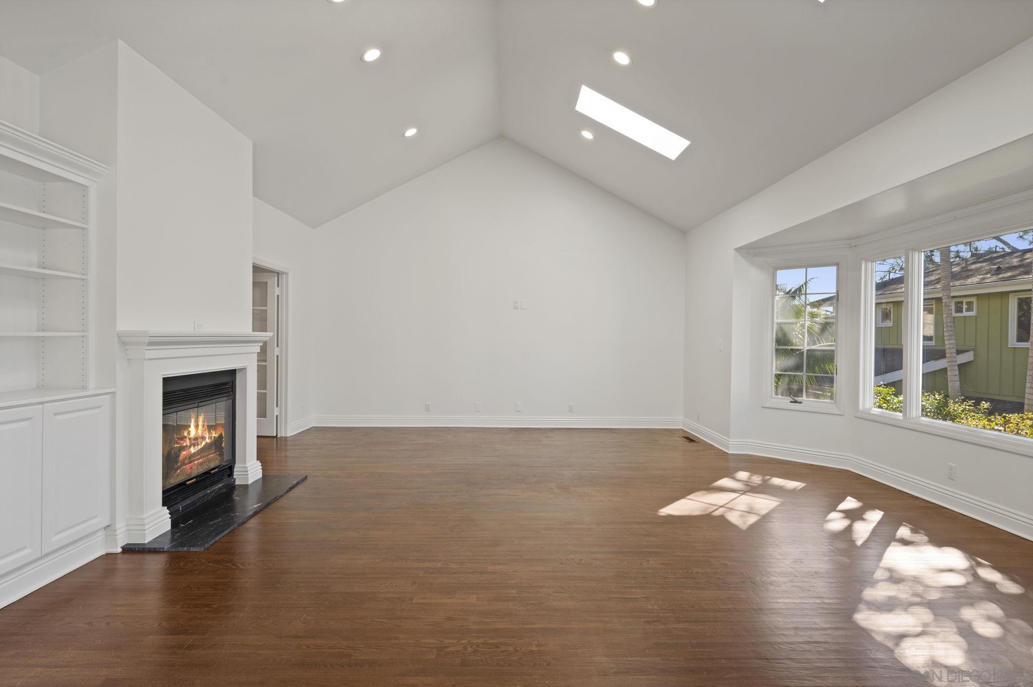 Detail Gallery Image 20 of 62 For 12740  via Felino, Del Mar,  CA 92014 - 3 Beds | 3/1 Baths