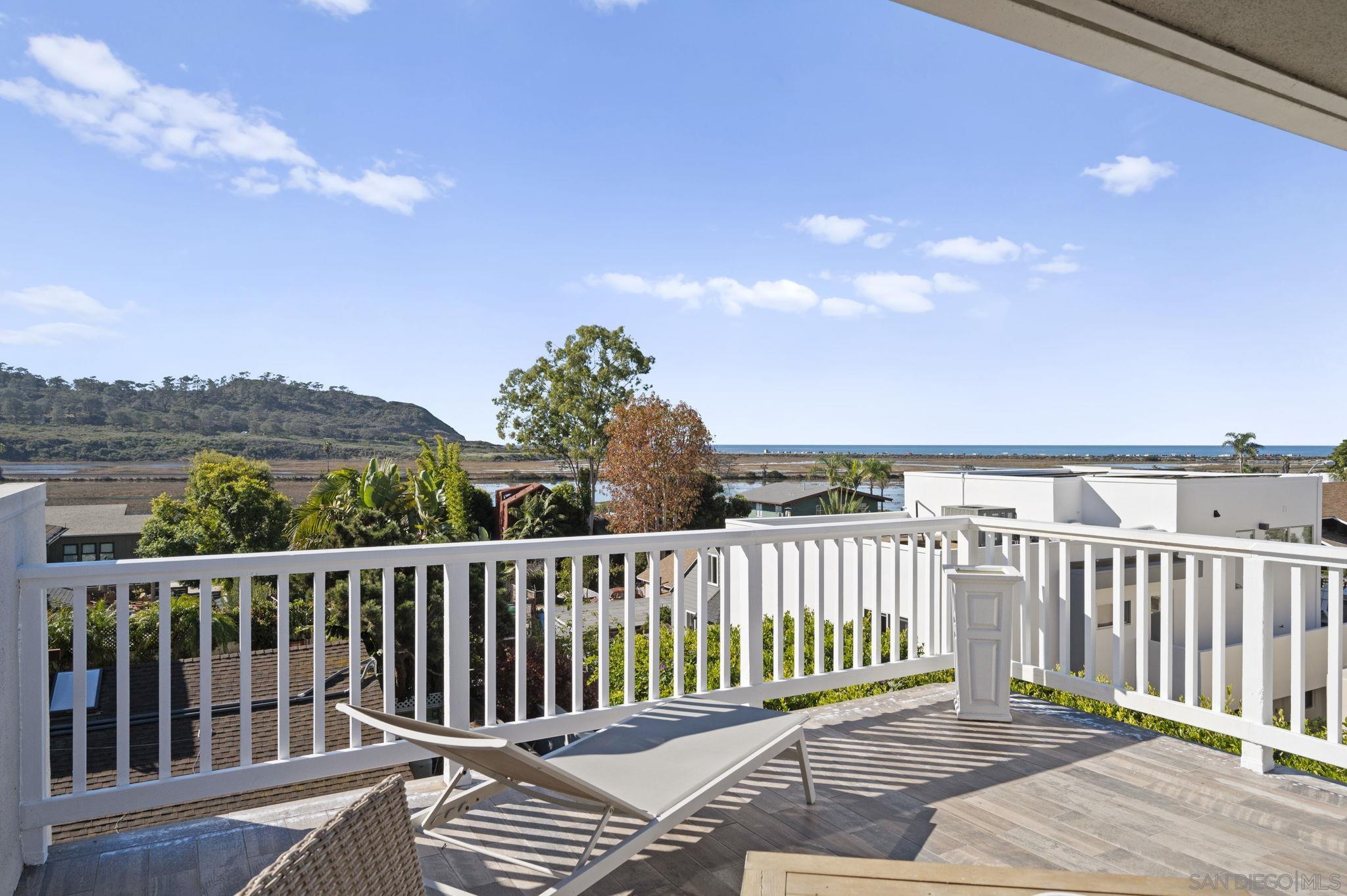 Detail Gallery Image 35 of 62 For 12740  via Felino, Del Mar,  CA 92014 - 3 Beds | 3/1 Baths