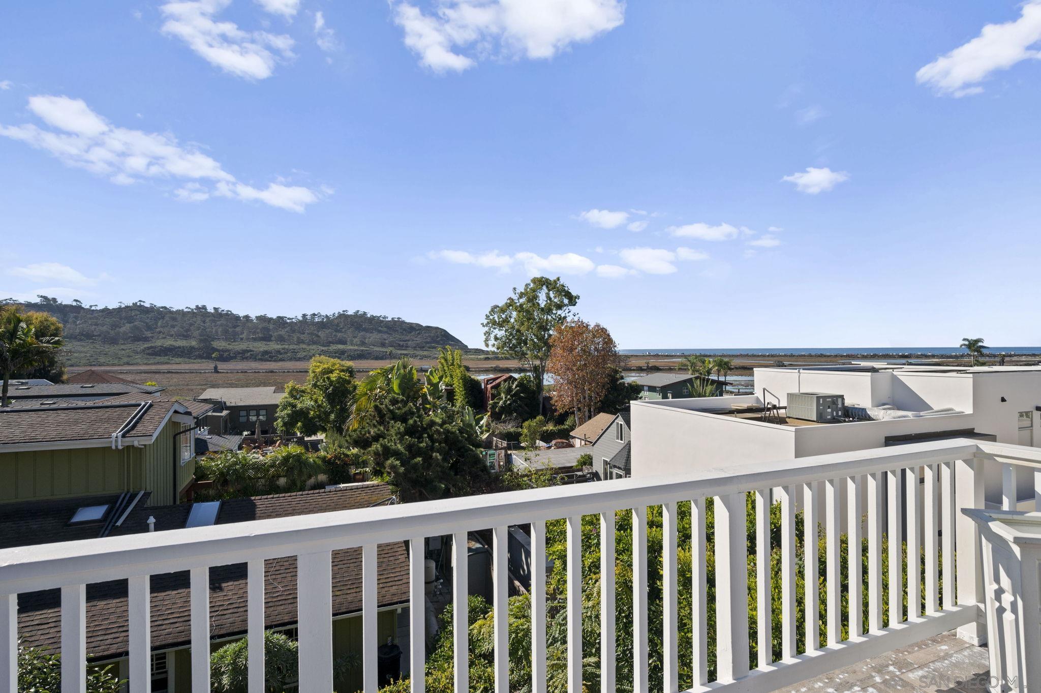 Detail Gallery Image 43 of 62 For 12740  via Felino, Del Mar,  CA 92014 - 3 Beds | 3/1 Baths