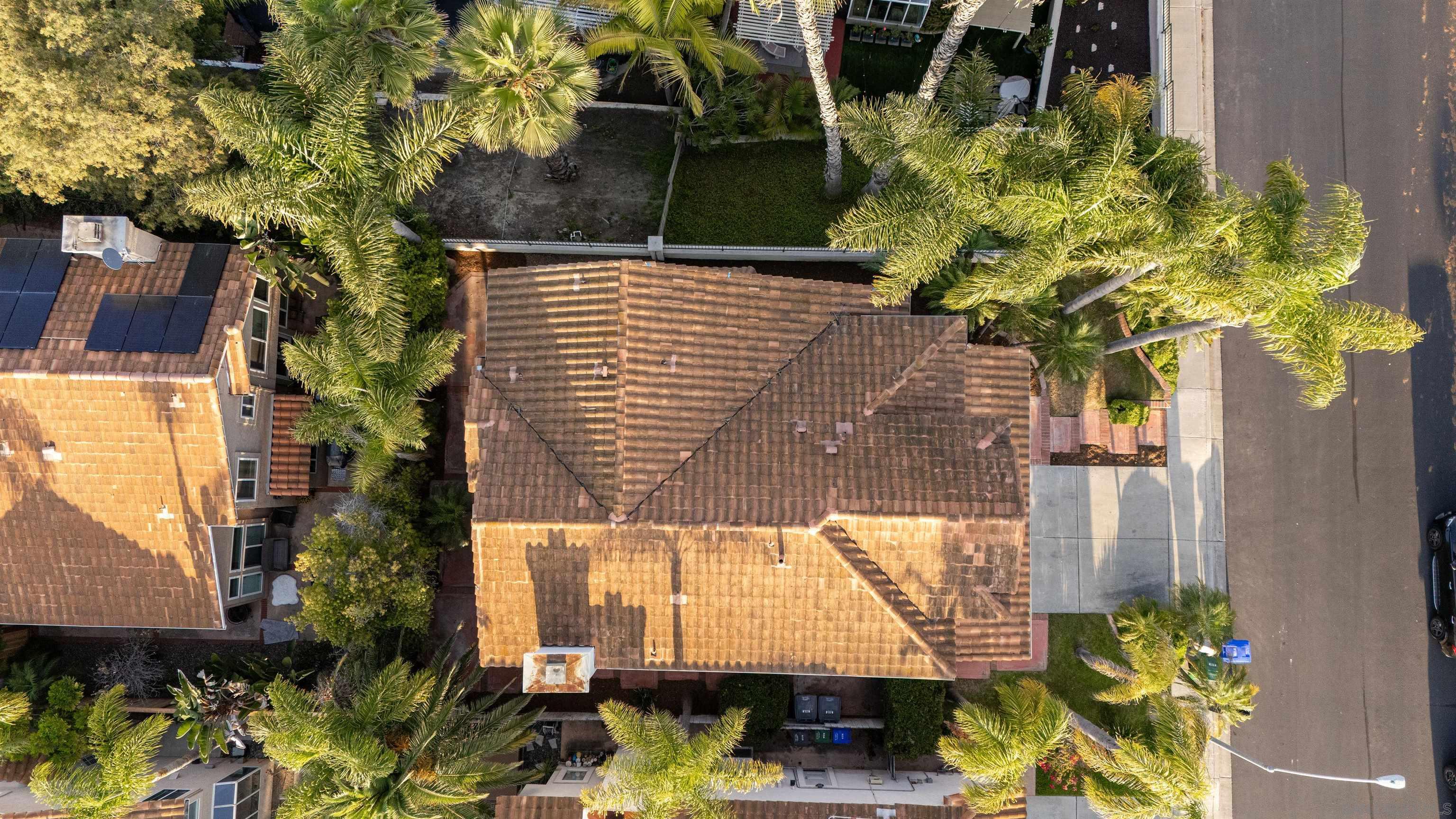 Detail Gallery Image 31 of 37 For 2318  via Villegas, Carlsbad,  CA 92009 - 5 Beds | 3 Baths