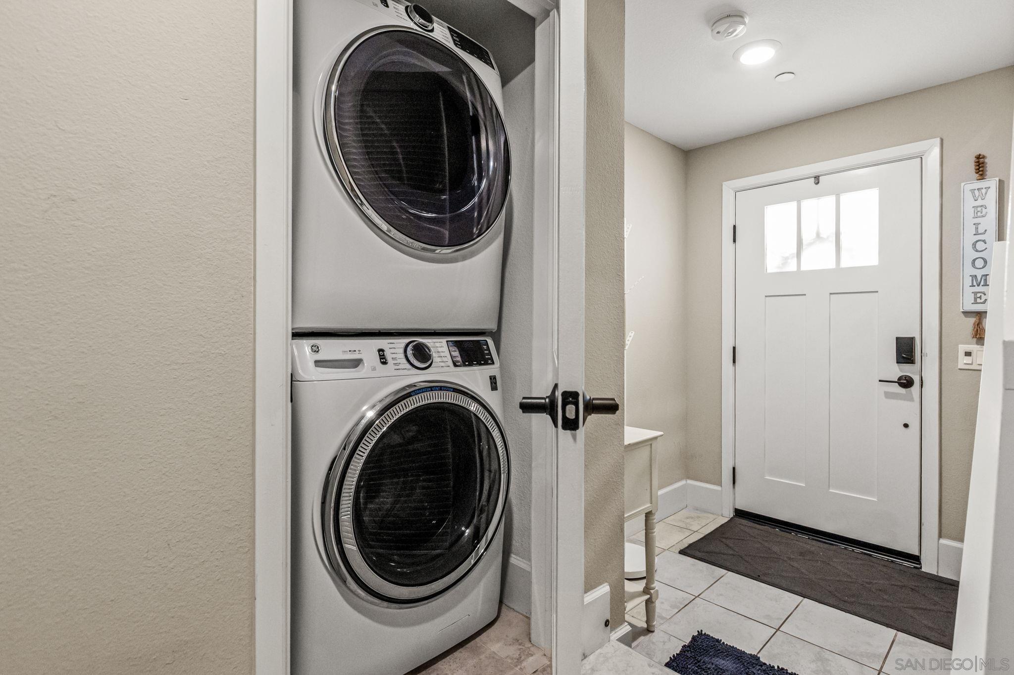 Detail Gallery Image 23 of 48 For 807  Jersey Ct, San Diego,  CA 92109 - 3 Beds | 2 Baths