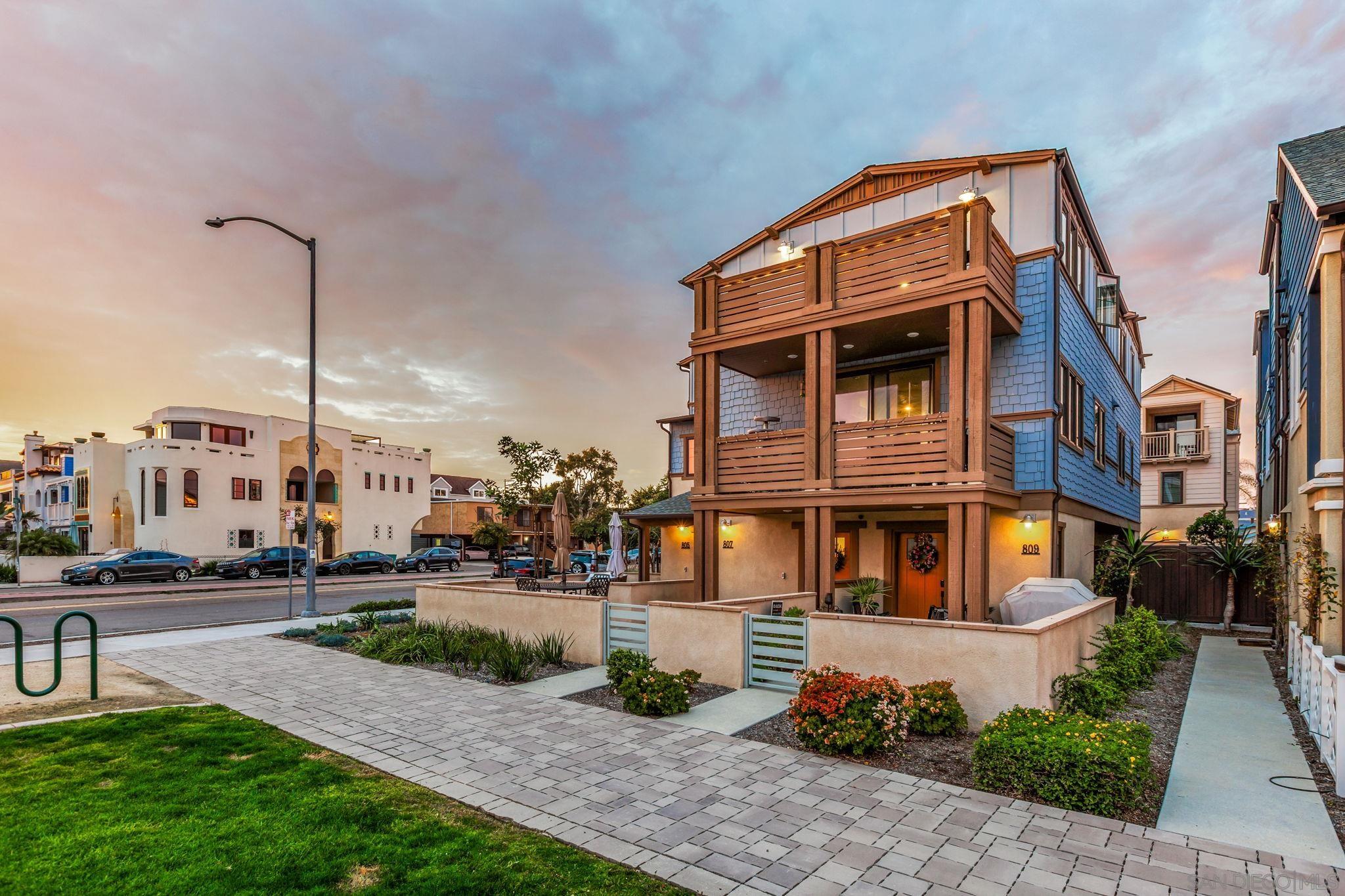 Detail Gallery Image 25 of 48 For 807  Jersey Ct, San Diego,  CA 92109 - 3 Beds | 2 Baths