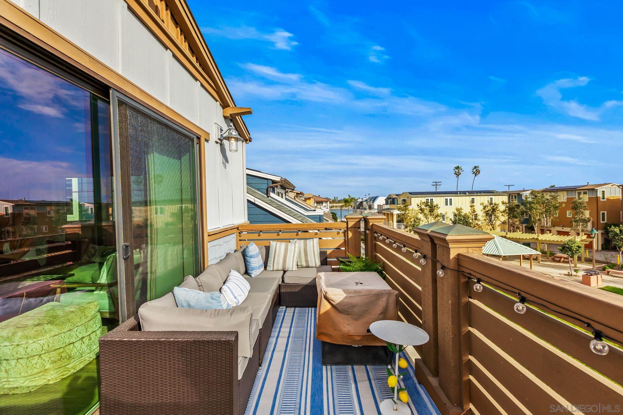 Detail Gallery Image 31 of 48 For 807  Jersey Ct, San Diego,  CA 92109 - 3 Beds | 2 Baths