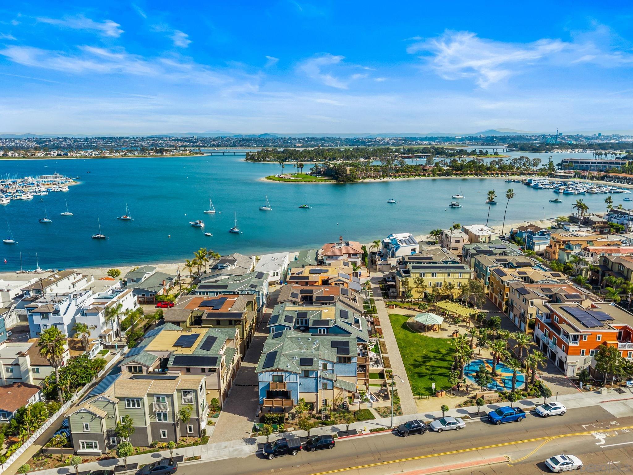 Detail Gallery Image 37 of 48 For 807  Jersey Ct, San Diego,  CA 92109 - 3 Beds | 2 Baths