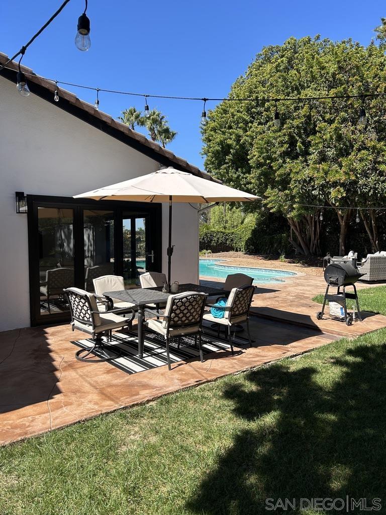 Detail Gallery Image 4 of 31 For 1745  Redwing St, San Marcos,  CA 92078 - 4 Beds | 3 Baths