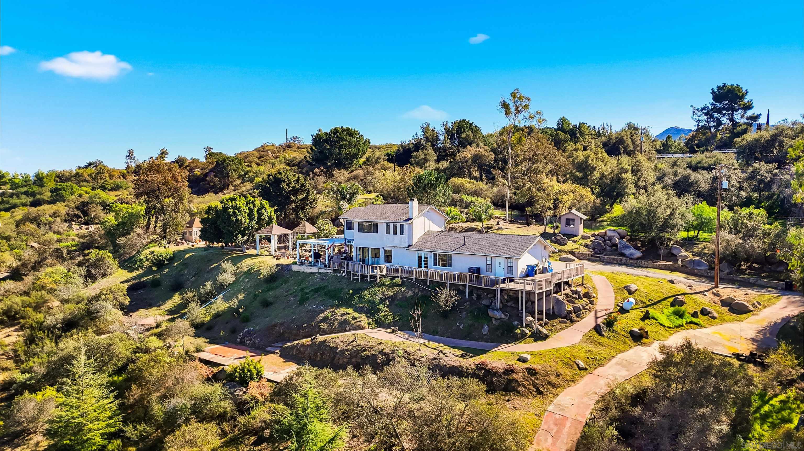 Detail Gallery Image 3 of 72 For 16483  Highway 67, Ramona,  CA 92065 - 4 Beds | 2/1 Baths