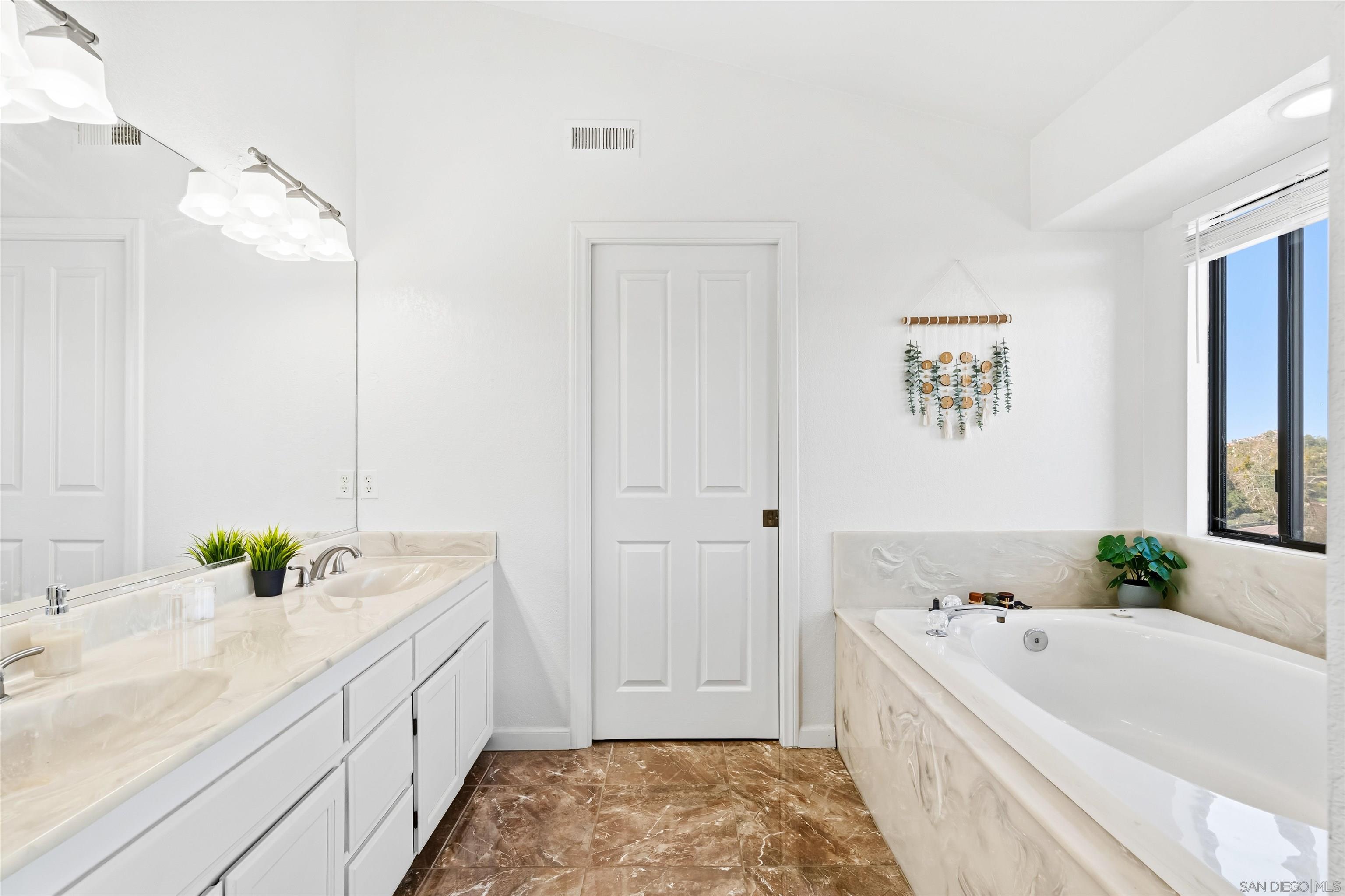 Detail Gallery Image 37 of 72 For 16483  Highway 67, Ramona,  CA 92065 - 4 Beds | 2/1 Baths