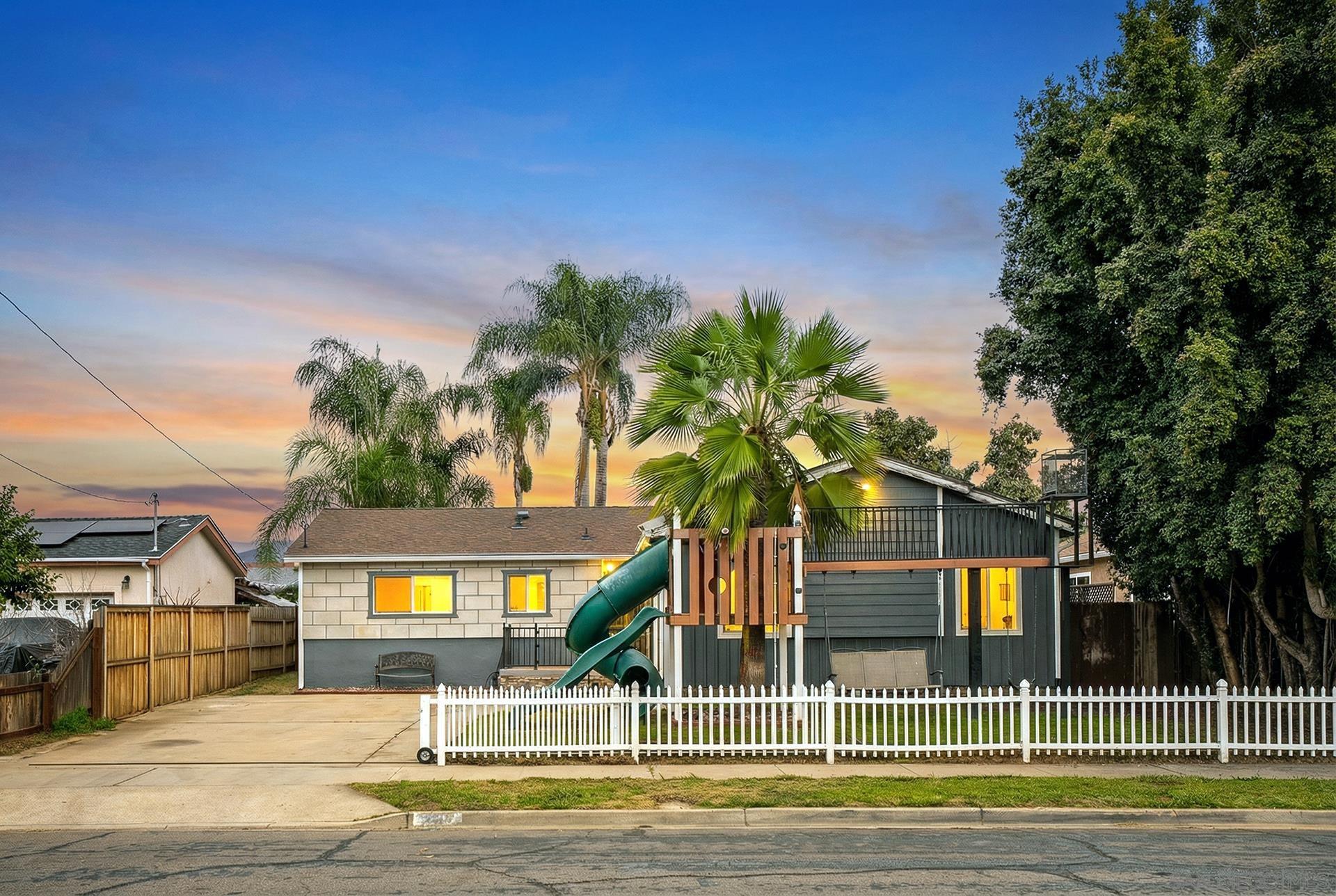 Front Image Thumbnail for SD260003432