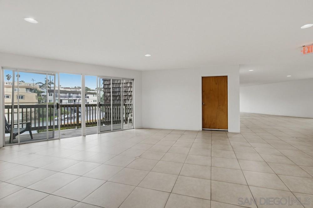 Detail Gallery Image 4 of 32 For 4444 W Point Loma Blvd  #25,  San Diego,  CA 92107 - 1 Beds | 1 Baths