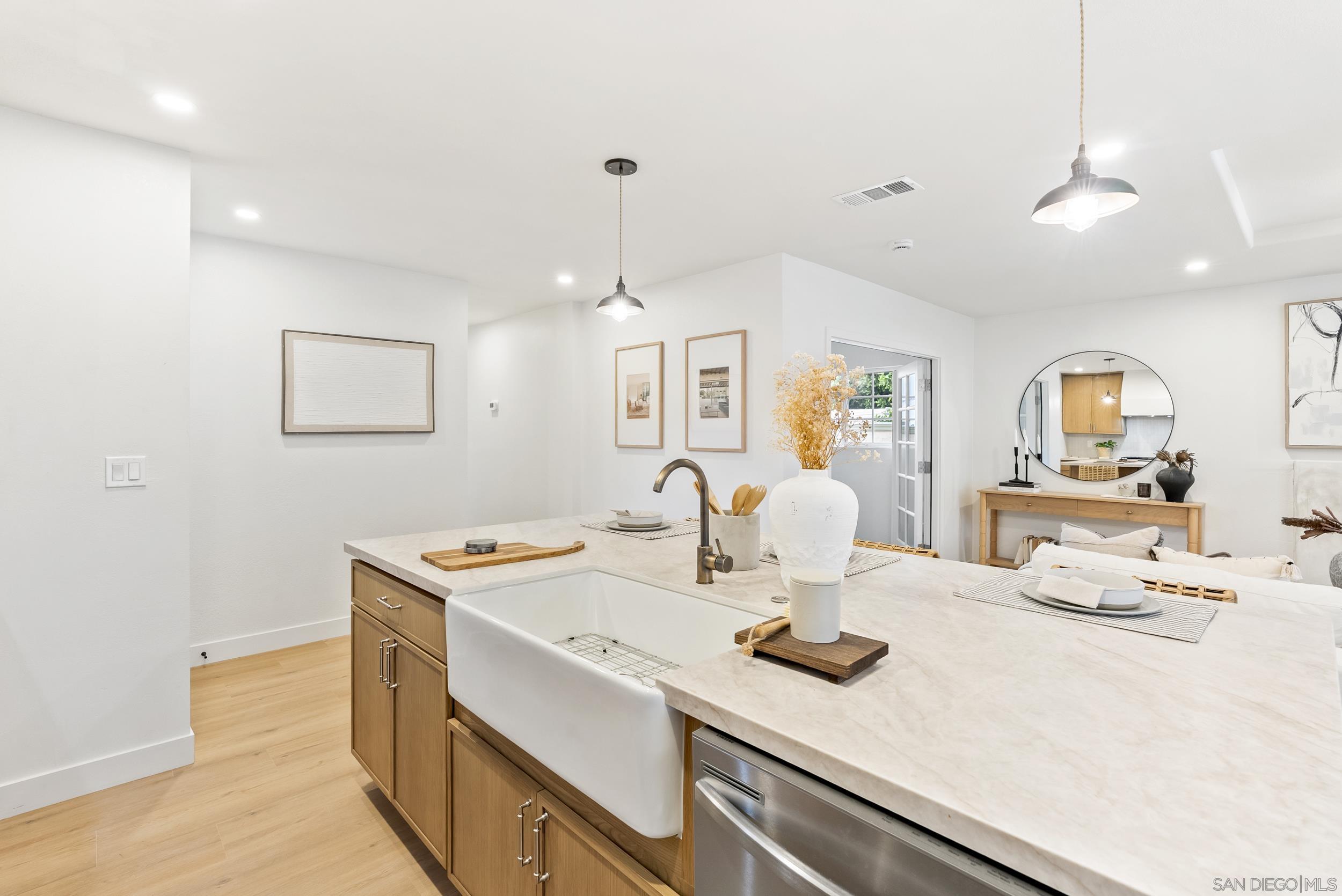 Detail Gallery Image 14 of 44 For 4216  Posey Pl, San Diego,  CA 92105 - 4 Beds | 2 Baths