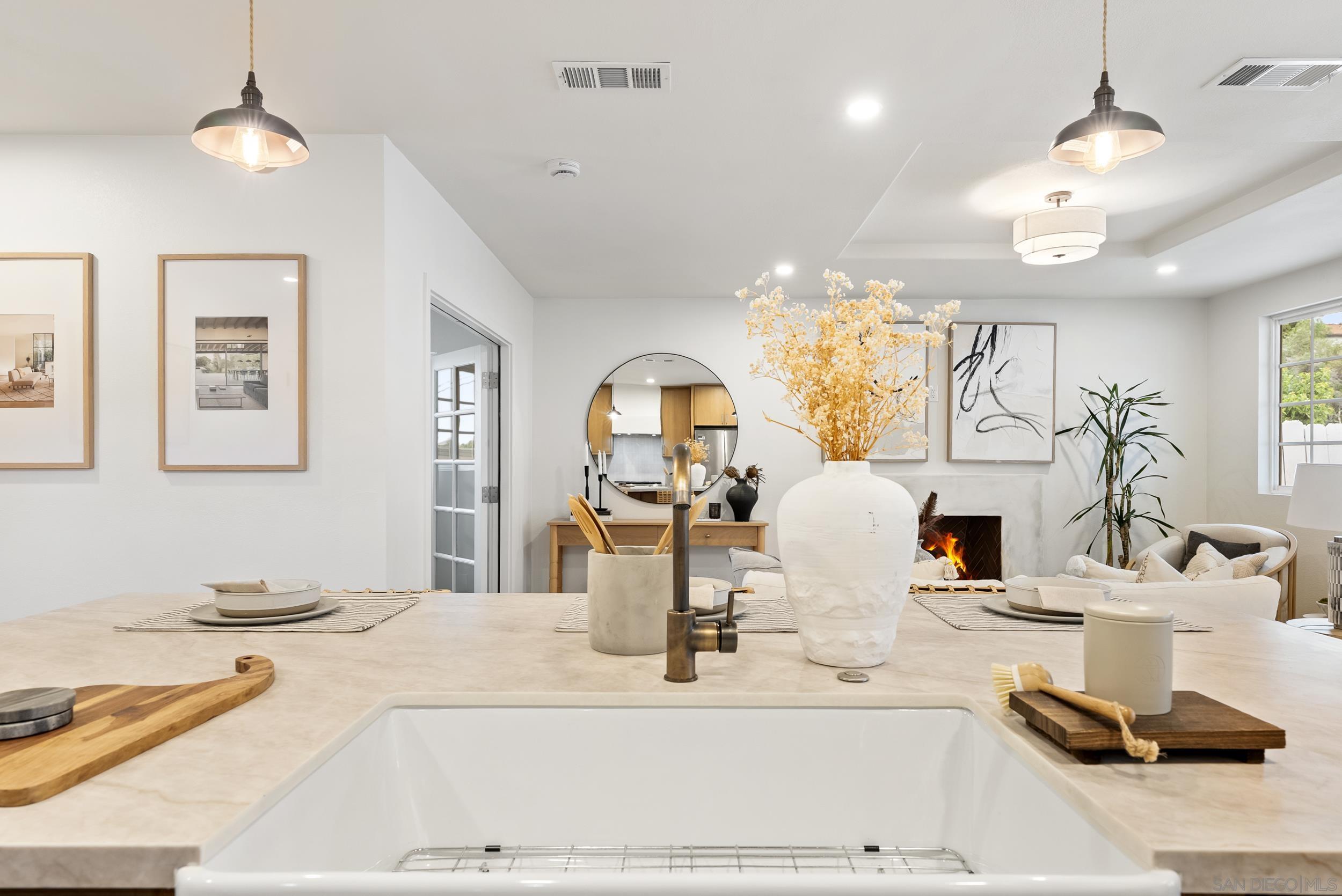 Detail Gallery Image 15 of 44 For 4216  Posey Pl, San Diego,  CA 92105 - 4 Beds | 2 Baths