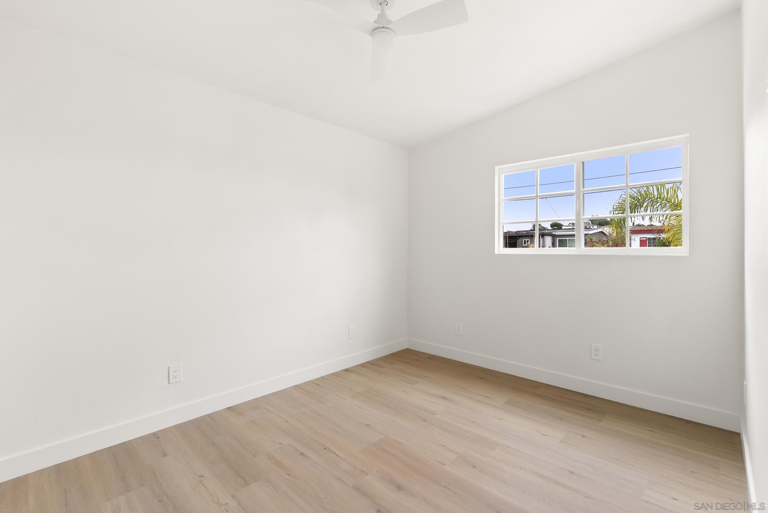 Detail Gallery Image 27 of 44 For 4216  Posey Pl, San Diego,  CA 92105 - 4 Beds | 2 Baths