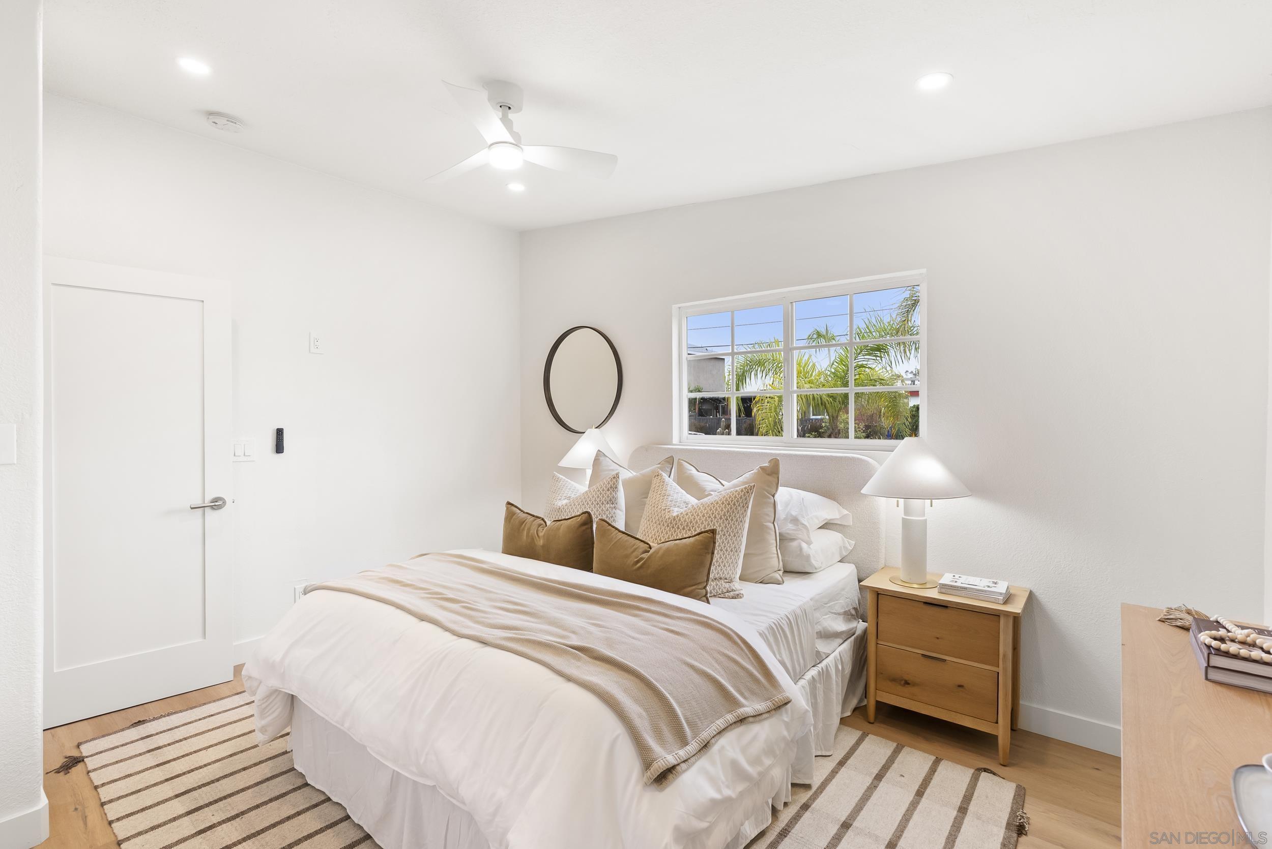 Detail Gallery Image 5 of 44 For 4216  Posey Pl, San Diego,  CA 92105 - 4 Beds | 2 Baths