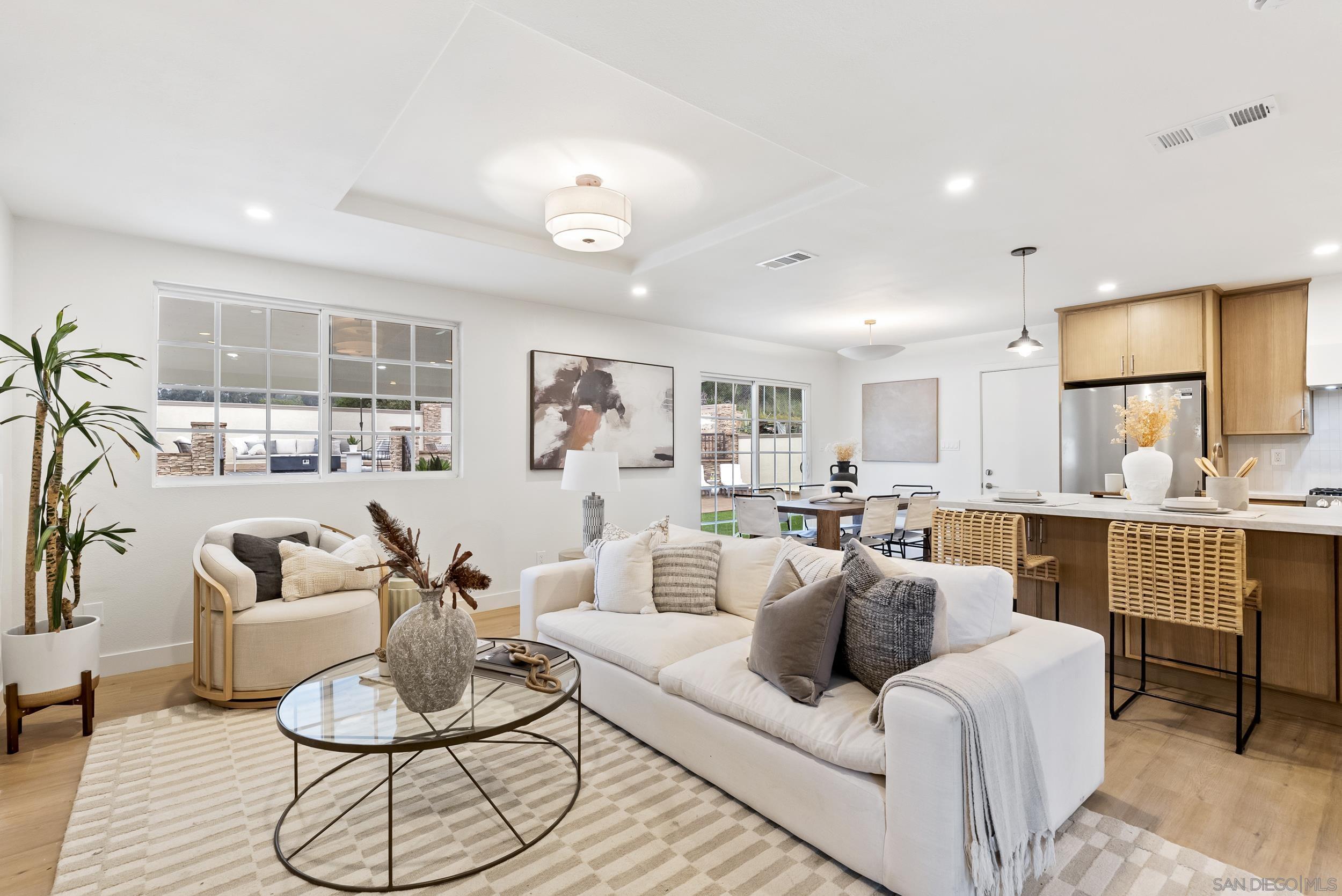 Detail Gallery Image 9 of 44 For 4216  Posey Pl, San Diego,  CA 92105 - 4 Beds | 2 Baths