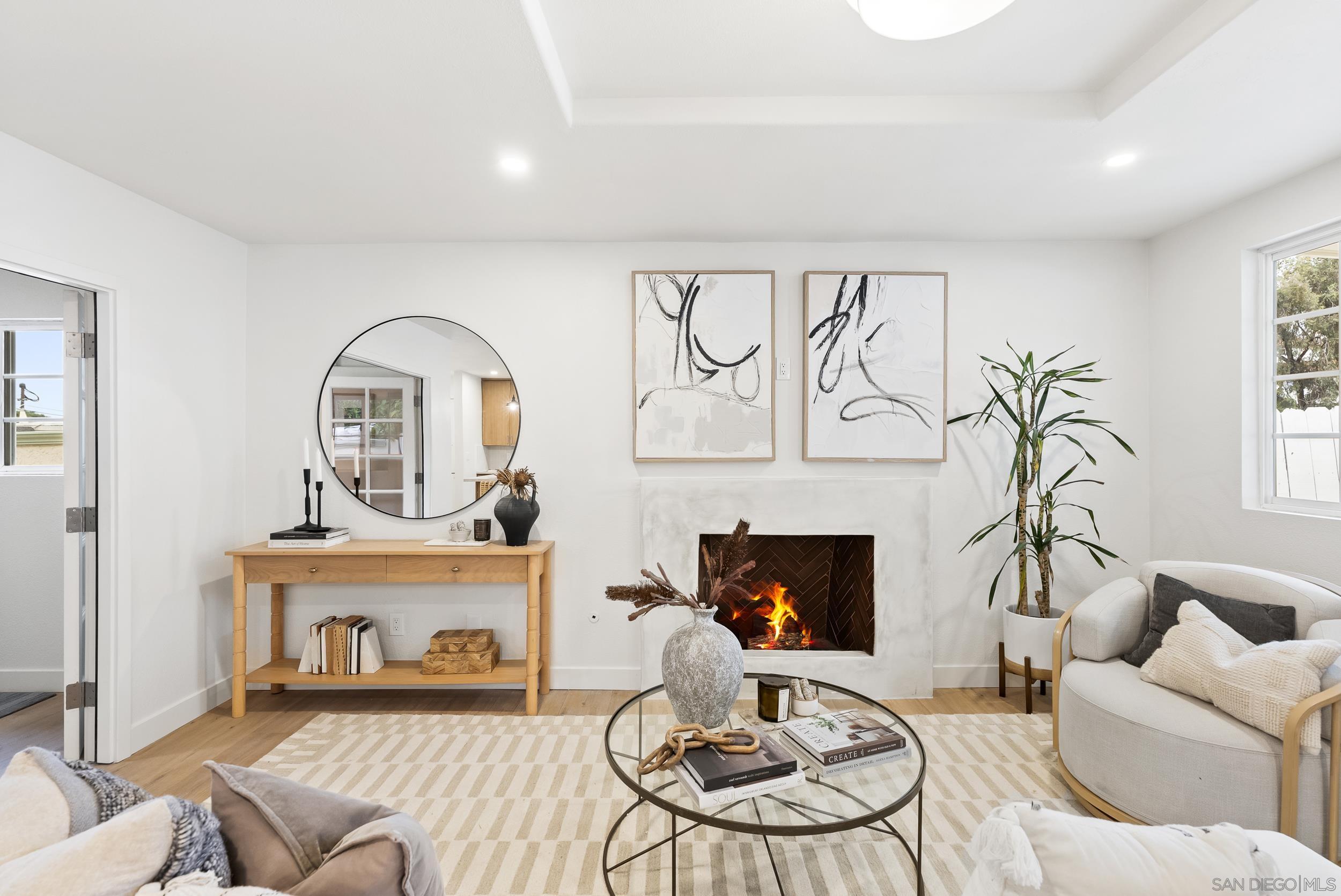 Detail Gallery Image 10 of 44 For 4216  Posey Pl, San Diego,  CA 92105 - 4 Beds | 2 Baths