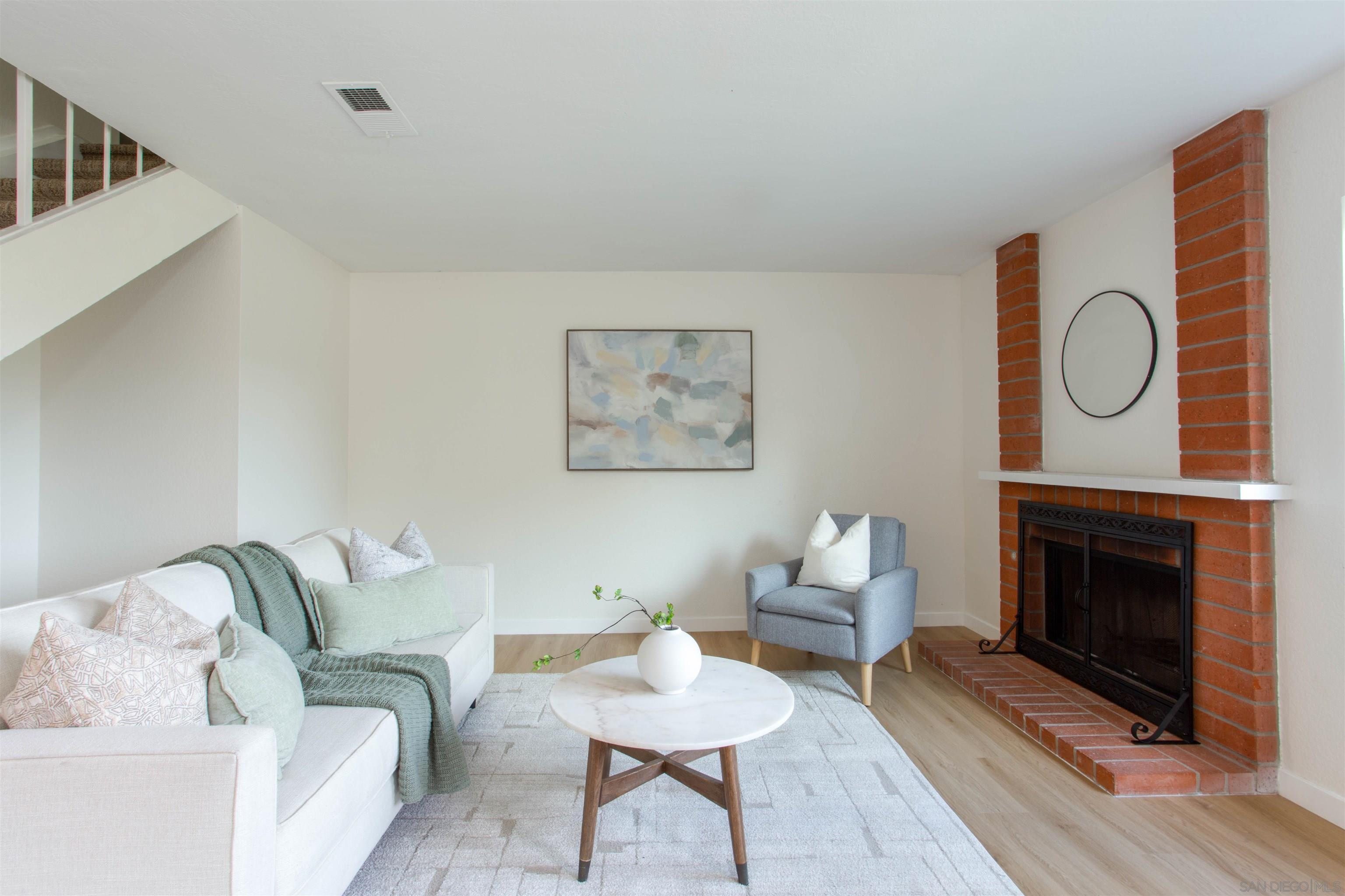 Detail Gallery Image 3 of 26 For 13650  Mulberry Tree Ct, Poway,  CA 92064 - 3 Beds | 2/1 Baths