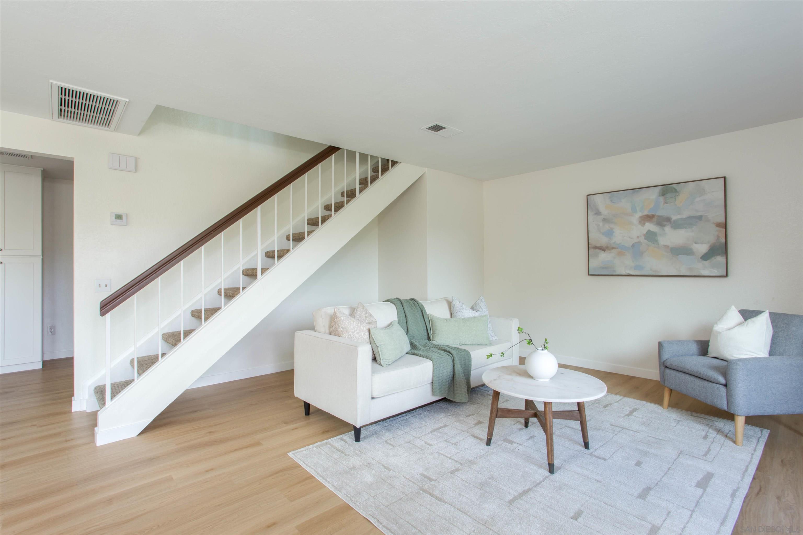 Detail Gallery Image 4 of 26 For 13650  Mulberry Tree Ct, Poway,  CA 92064 - 3 Beds | 2/1 Baths