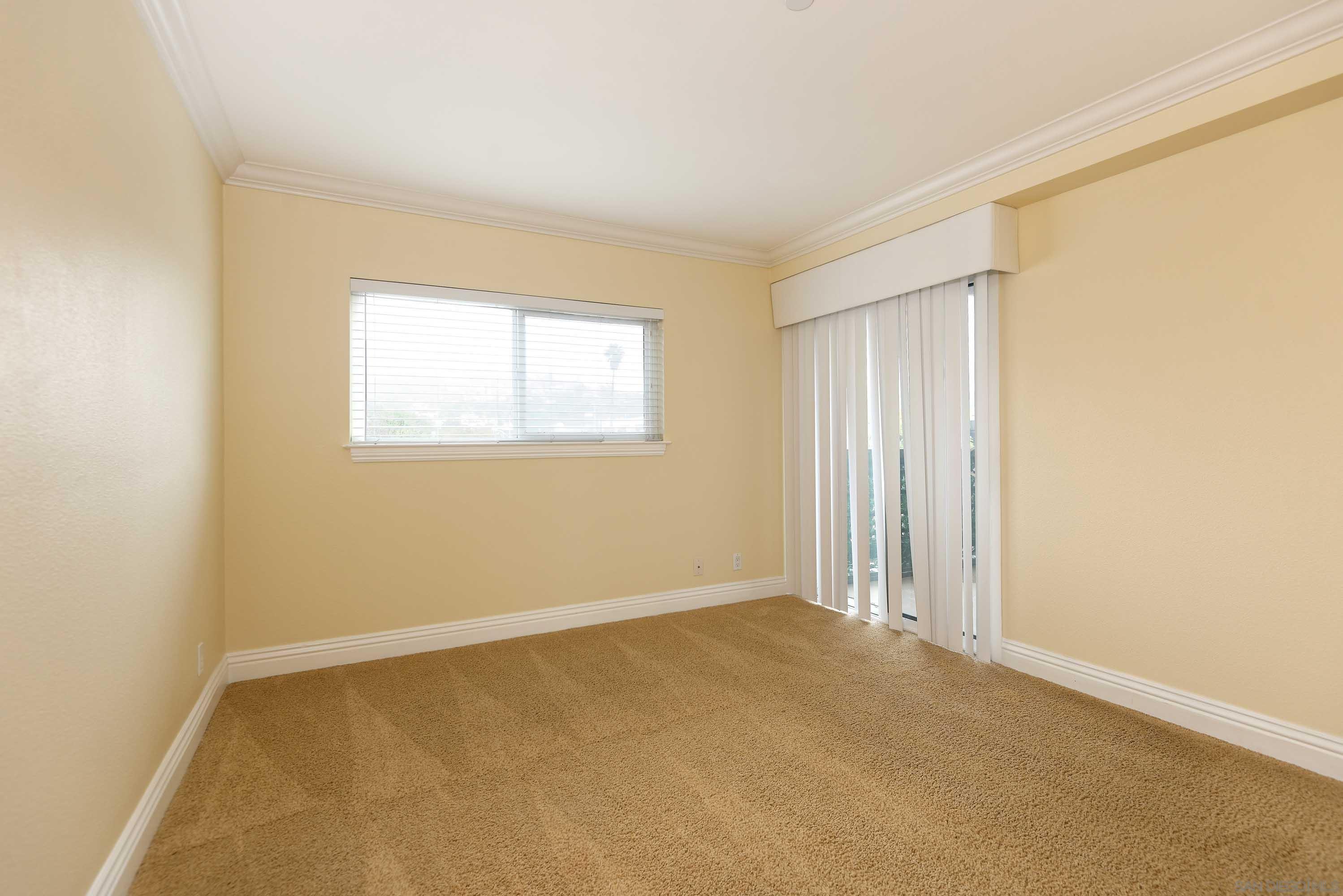 Detail Gallery Image 12 of 23 For 7509  Draper Ave  #306,  La Jolla,  CA 92037 - 2 Beds | 2 Baths