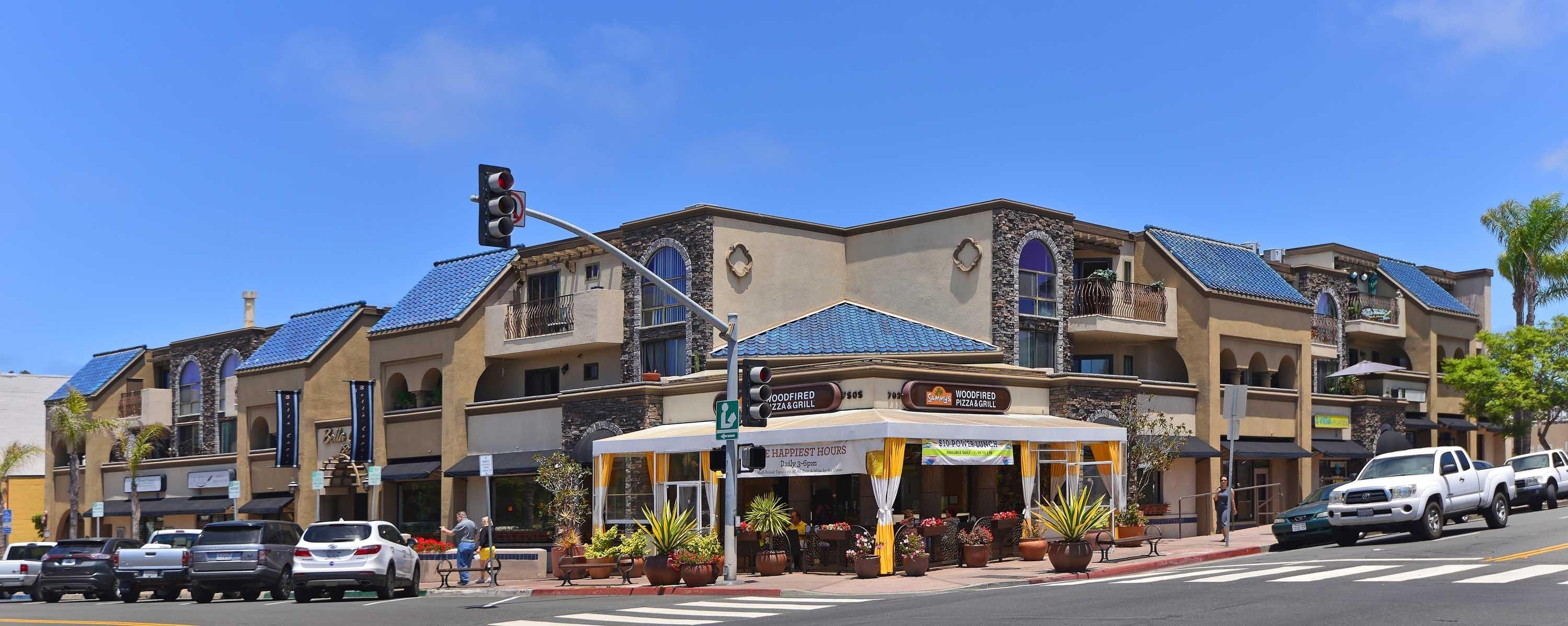 Detail Gallery Image 3 of 23 For 7509  Draper Ave  #306,  La Jolla,  CA 92037 - 2 Beds | 2 Baths