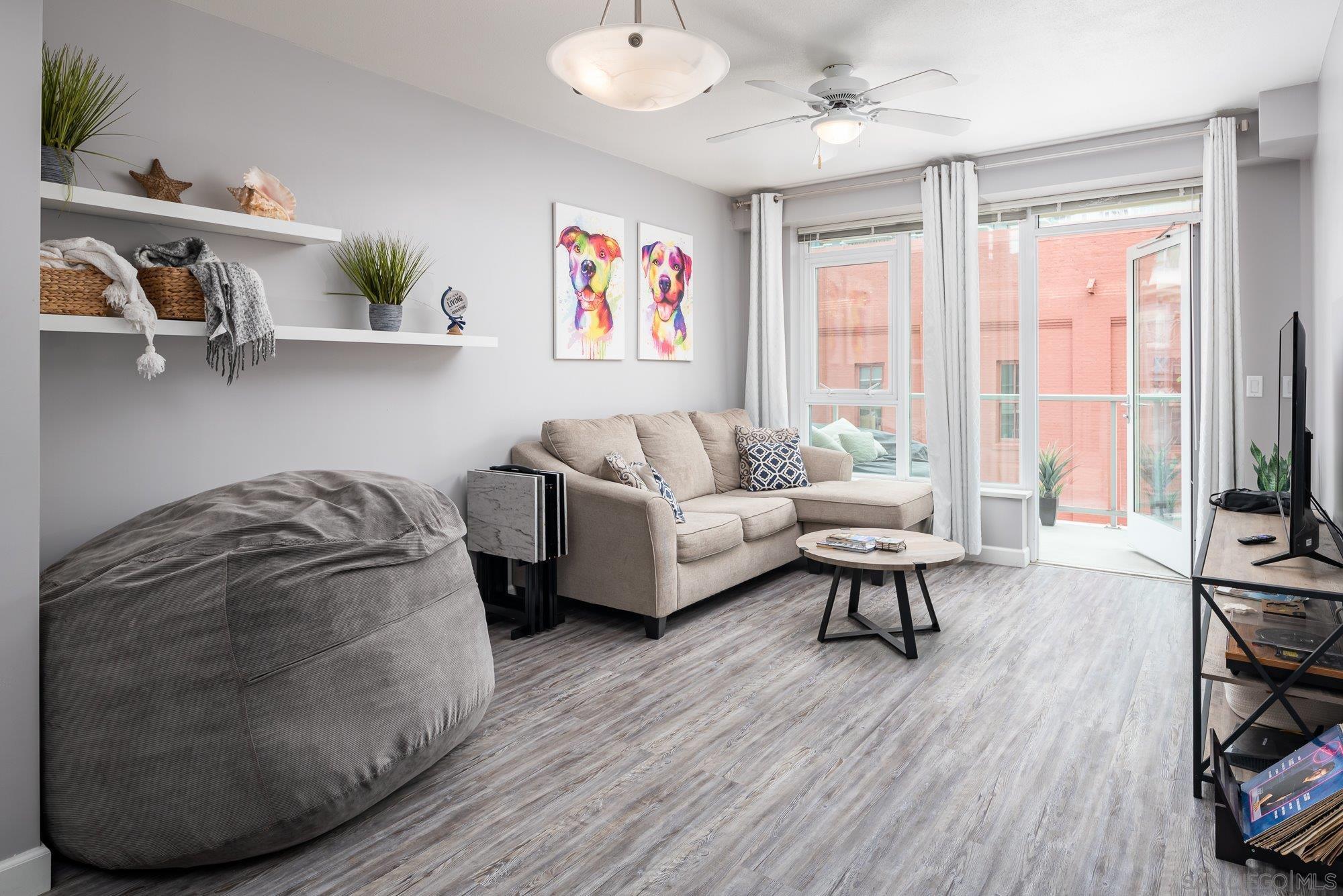 Detail Gallery Image 2 of 33 For 1431  Pacific Hwy  712, San Diego,  CA 92101 - 1 Beds | 1 Baths