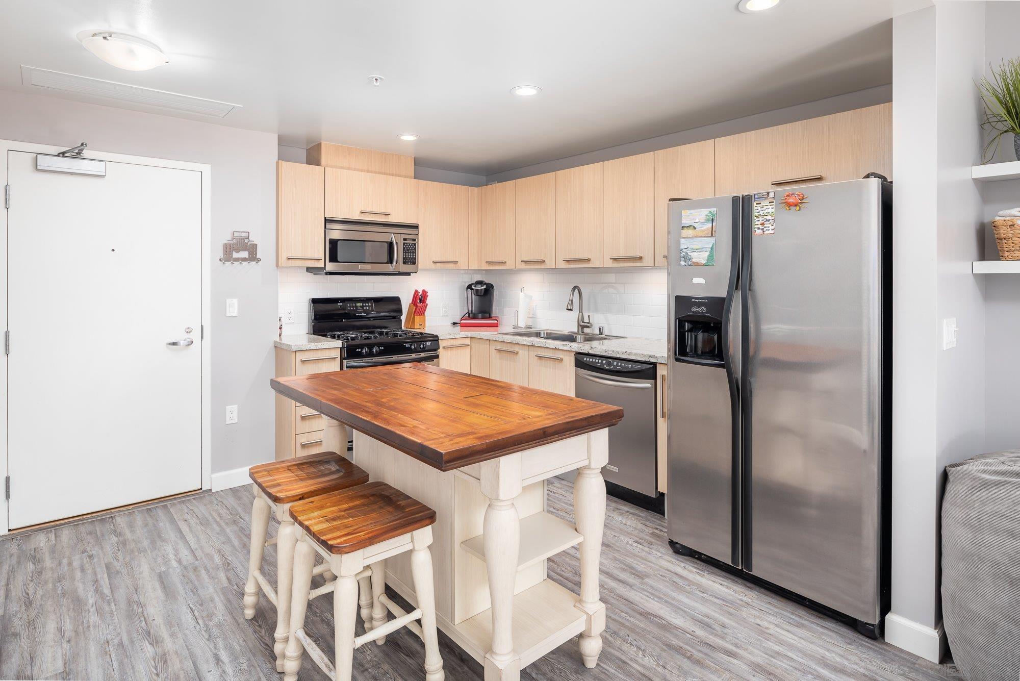 Detail Gallery Image 3 of 33 For 1431  Pacific Hwy  712, San Diego,  CA 92101 - 1 Beds | 1 Baths