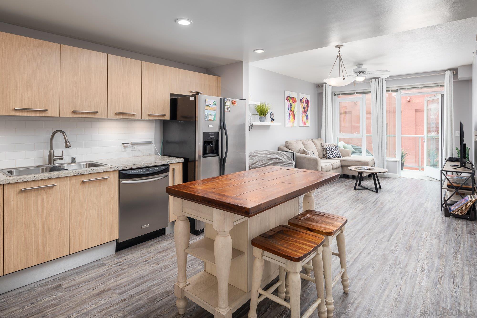 Detail Gallery Image 5 of 33 For 1431  Pacific Hwy  712, San Diego,  CA 92101 - 1 Beds | 1 Baths