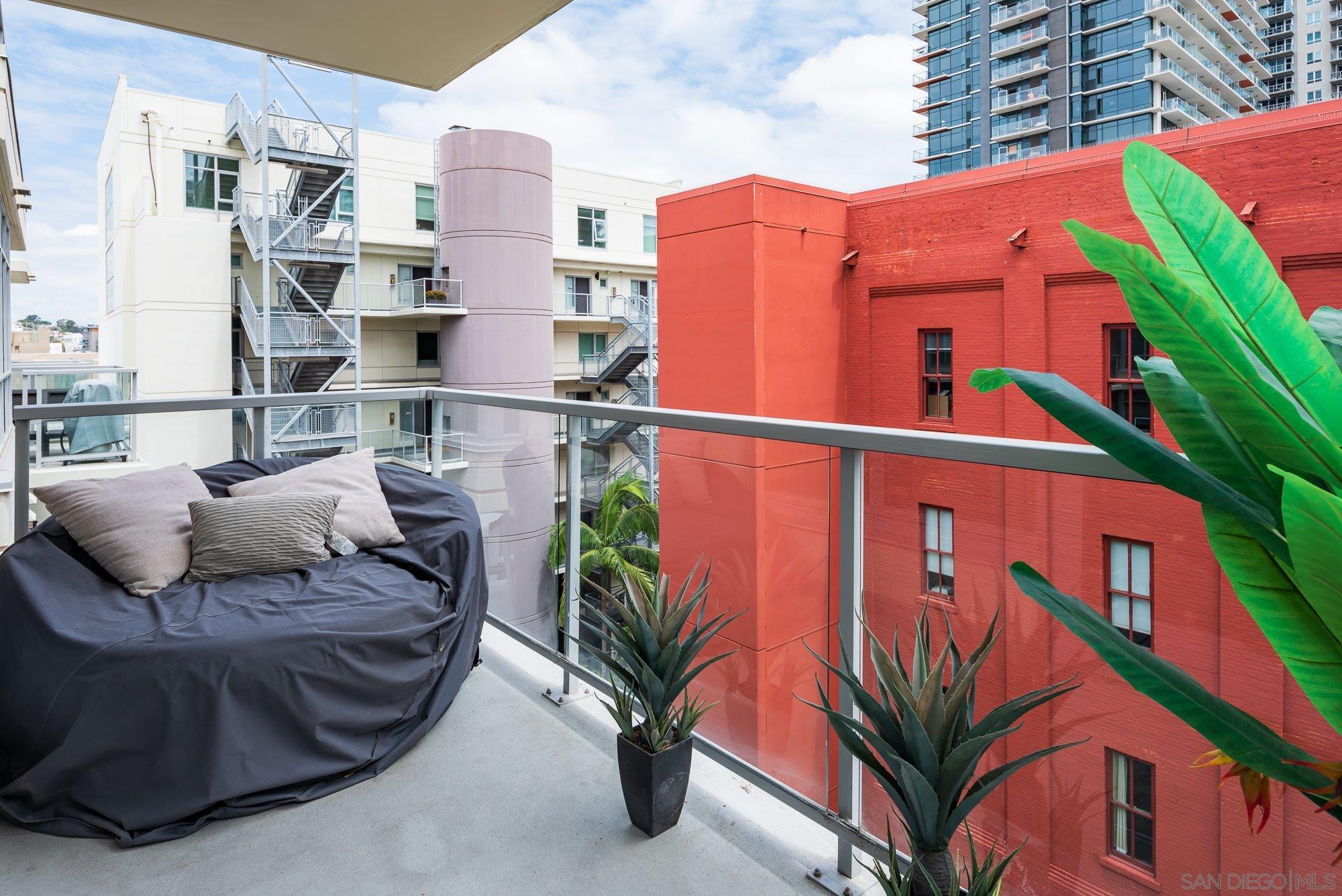 Detail Gallery Image 6 of 33 For 1431  Pacific Hwy  712, San Diego,  CA 92101 - 1 Beds | 1 Baths