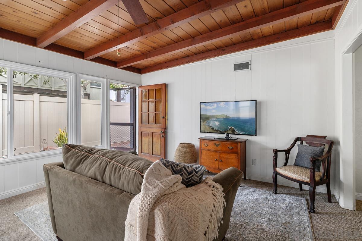 Detail Gallery Image 13 of 32 For 264  a Ave, Coronado,  CA 92118 - 2 Beds | 2 Baths