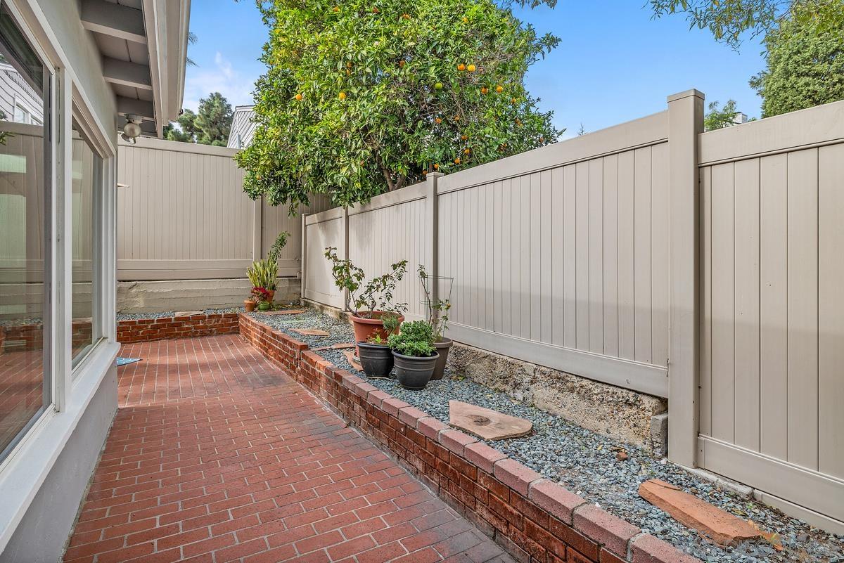 Detail Gallery Image 27 of 32 For 264  a Ave, Coronado,  CA 92118 - 2 Beds | 2 Baths