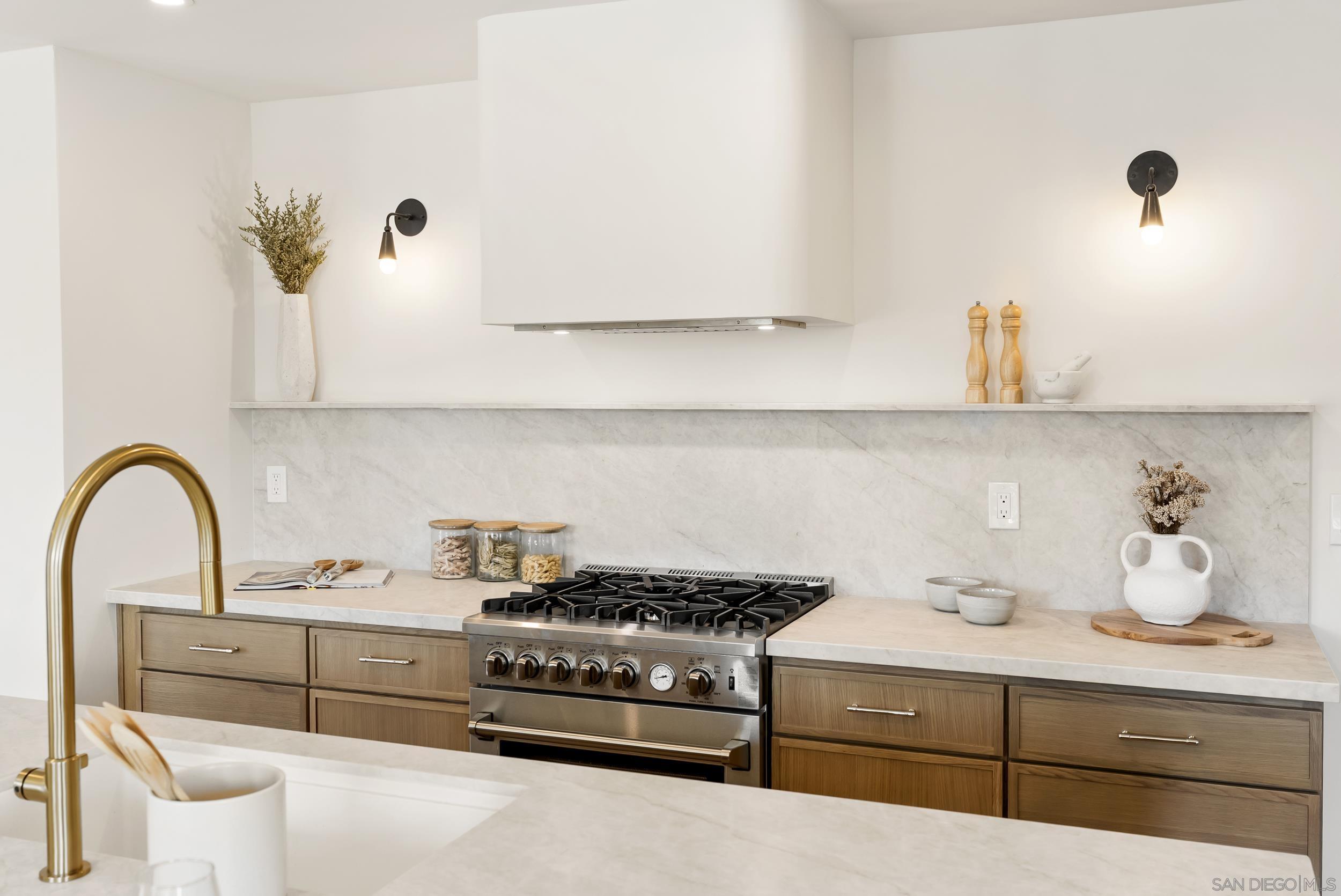 Detail Gallery Image 17 of 45 For 4543  Moraga Ave, San Diego,  CA 92117 - 4 Beds | 3 Baths