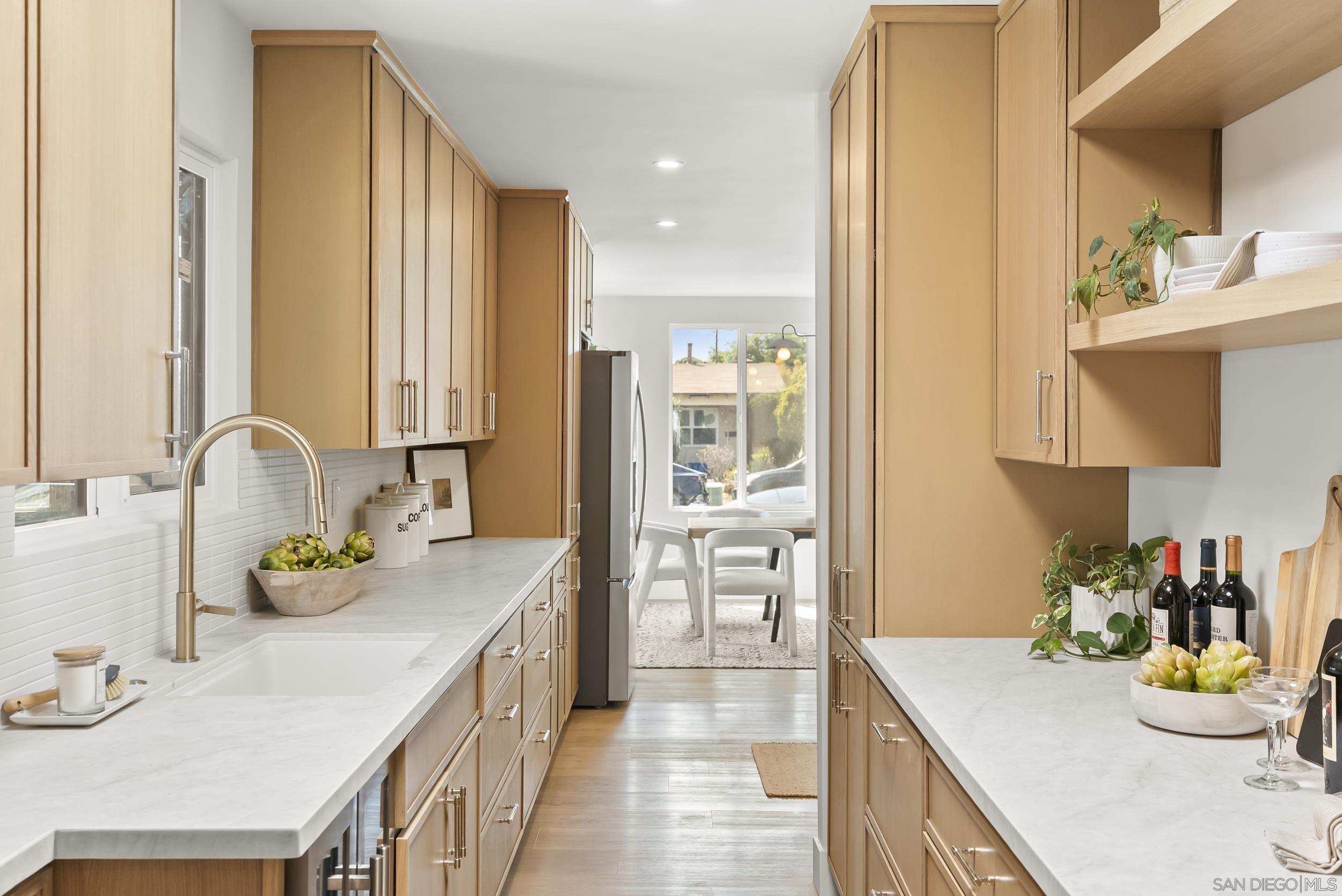 Detail Gallery Image 5 of 45 For 4543  Moraga Ave, San Diego,  CA 92117 - 4 Beds | 3 Baths