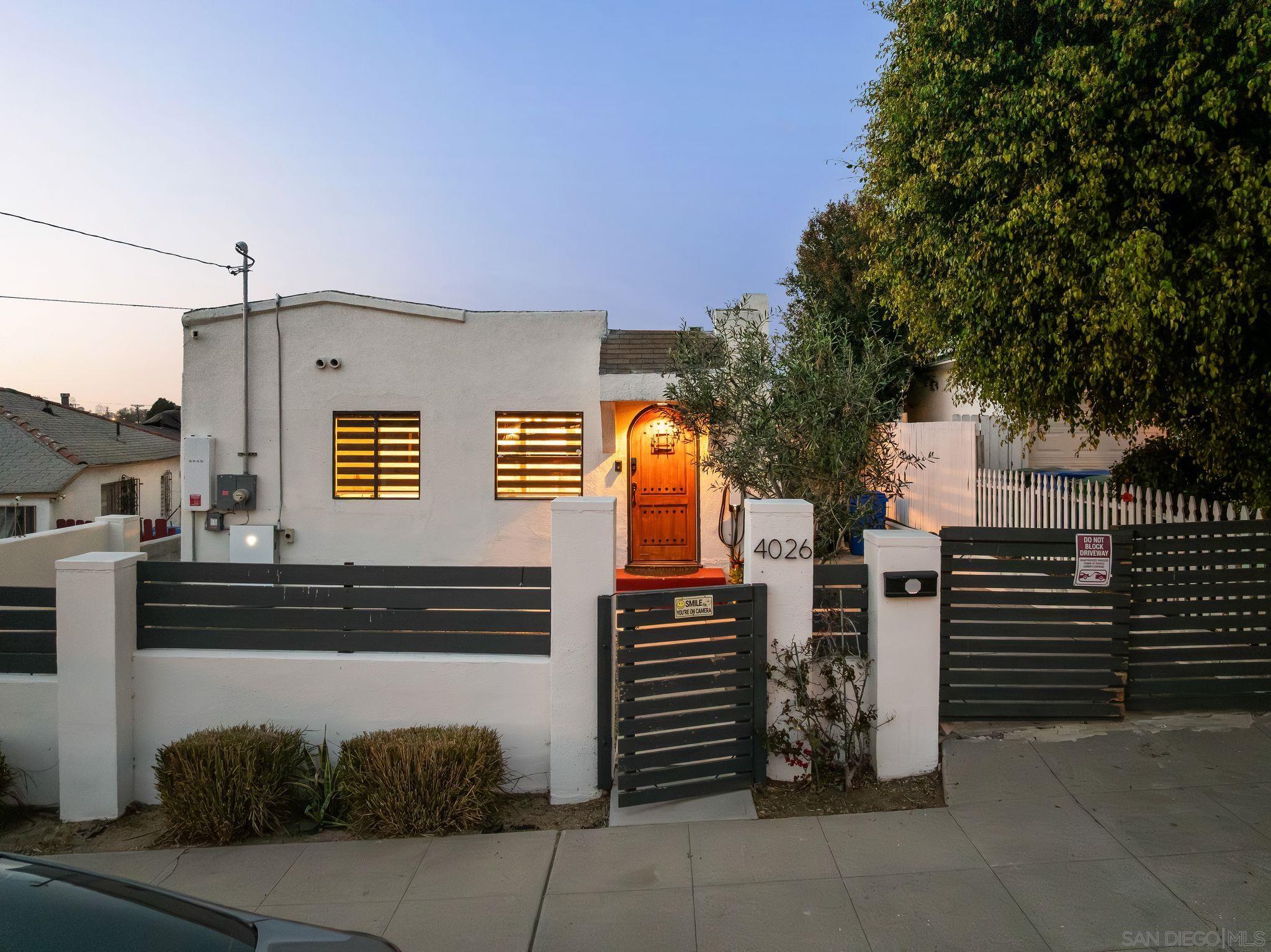 Front Image Thumbnail for SD260003443