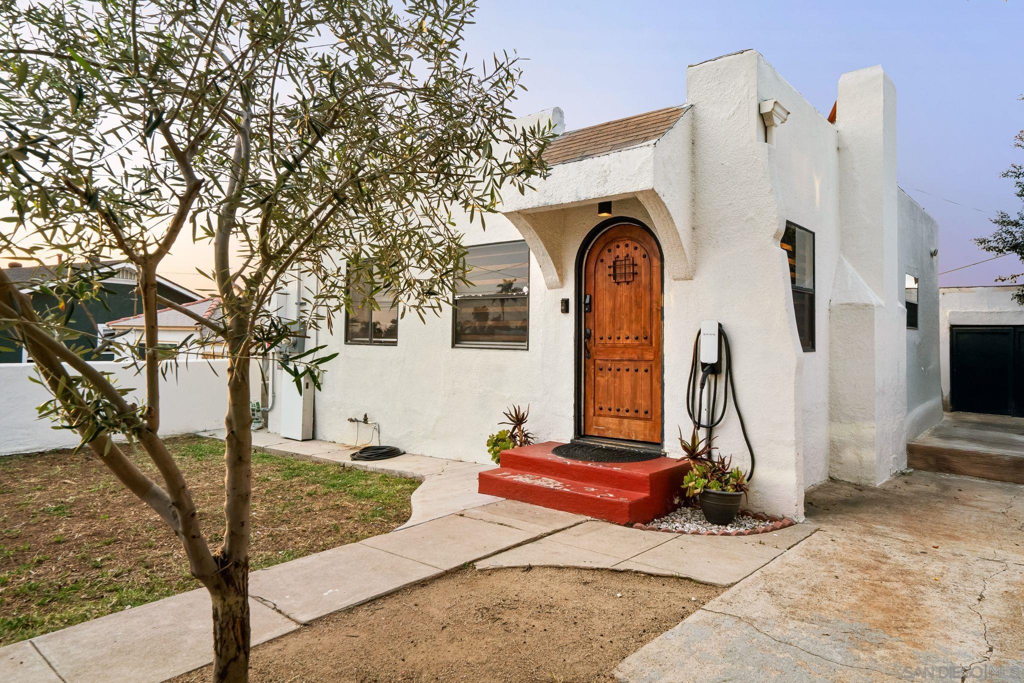 Detail Gallery Image 7 of 26 For 4026  Marine View Ave, San Diego,  CA 92113 - 2 Beds | 1/1 Baths