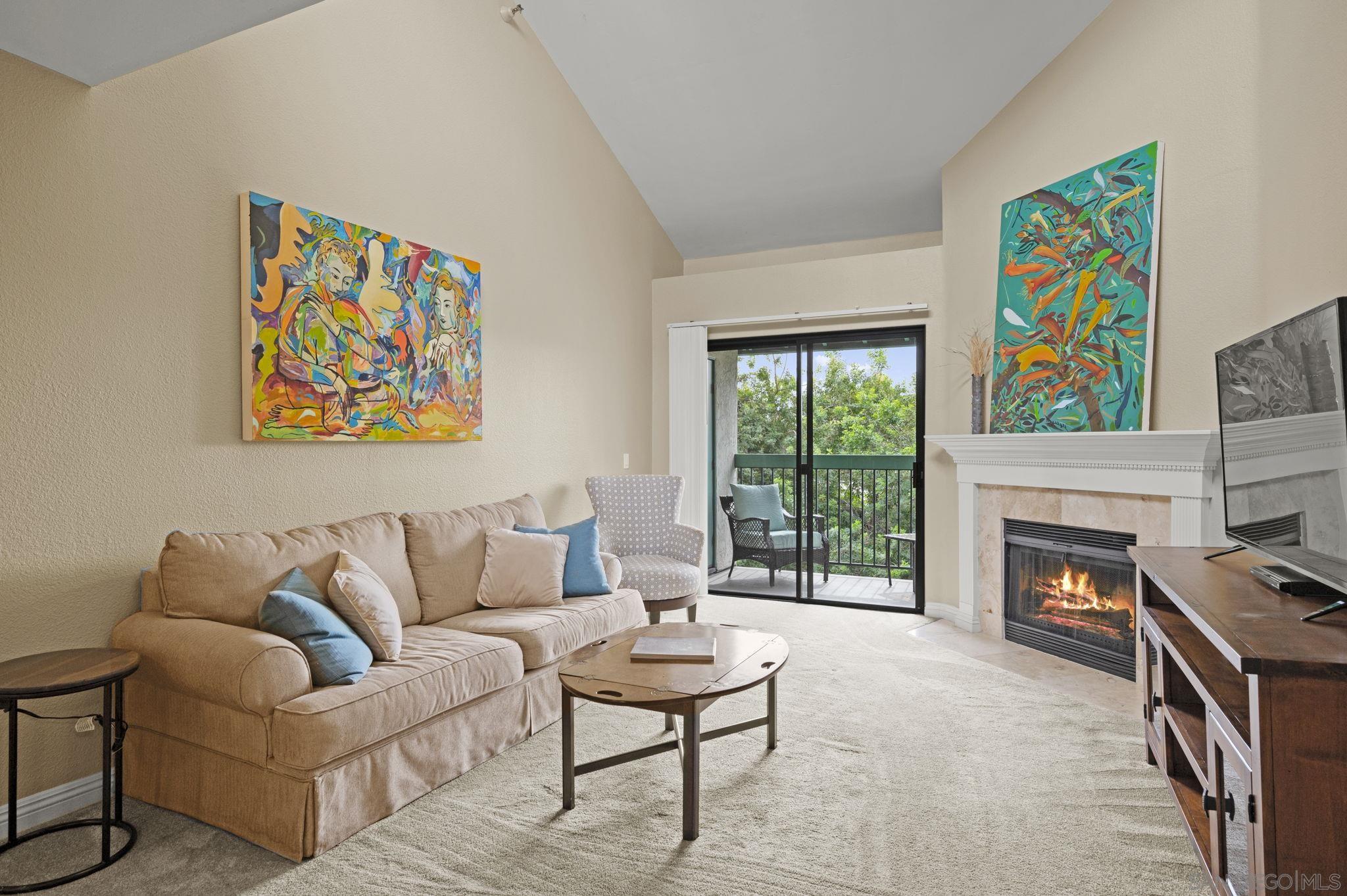 Detail Gallery Image 12 of 37 For 5525  Shasta Ln  #301,  La Mesa,  CA 91942 - 2 Beds | 2 Baths