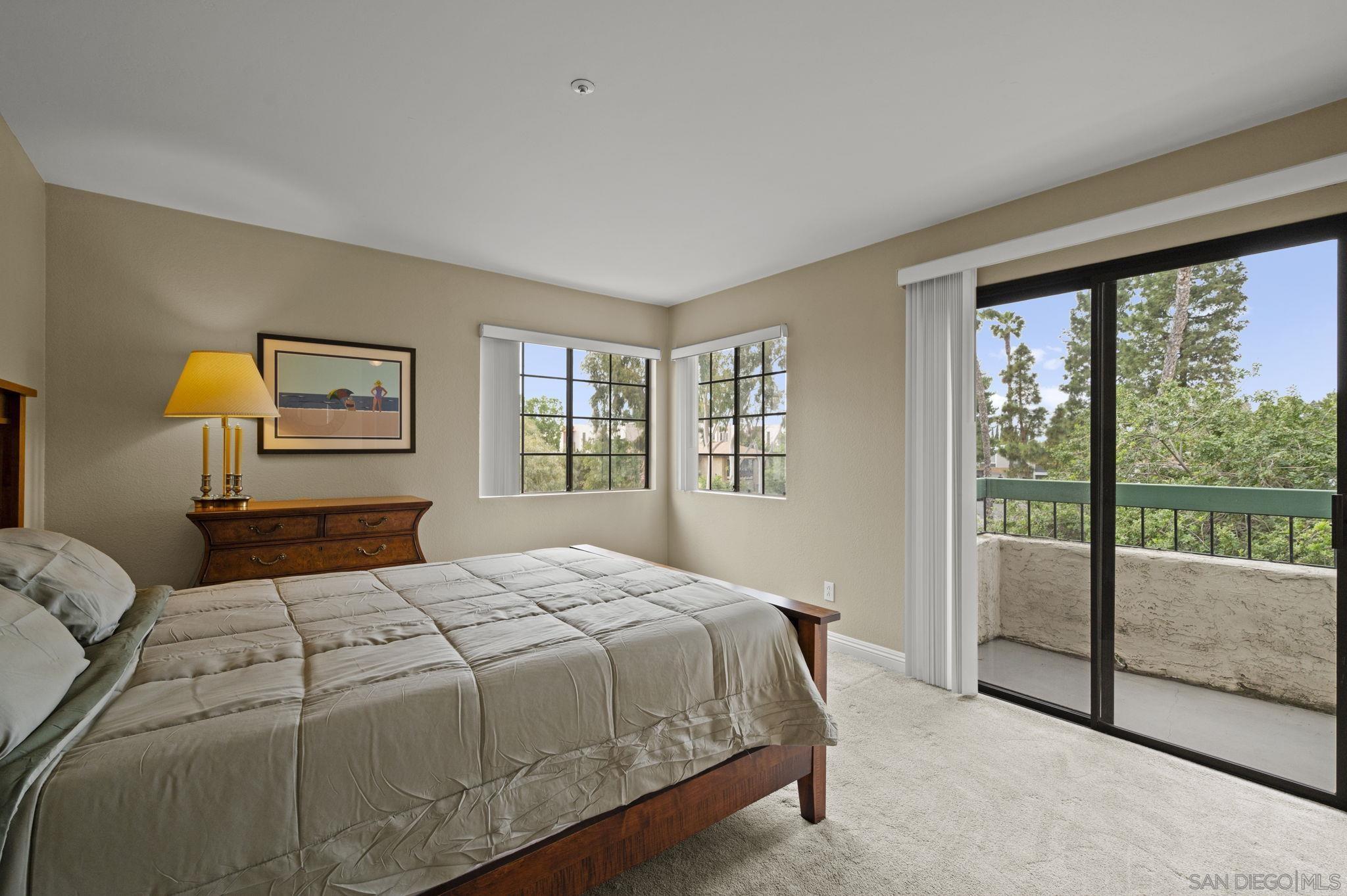 Detail Gallery Image 13 of 37 For 5525  Shasta Ln  #301,  La Mesa,  CA 91942 - 2 Beds | 2 Baths