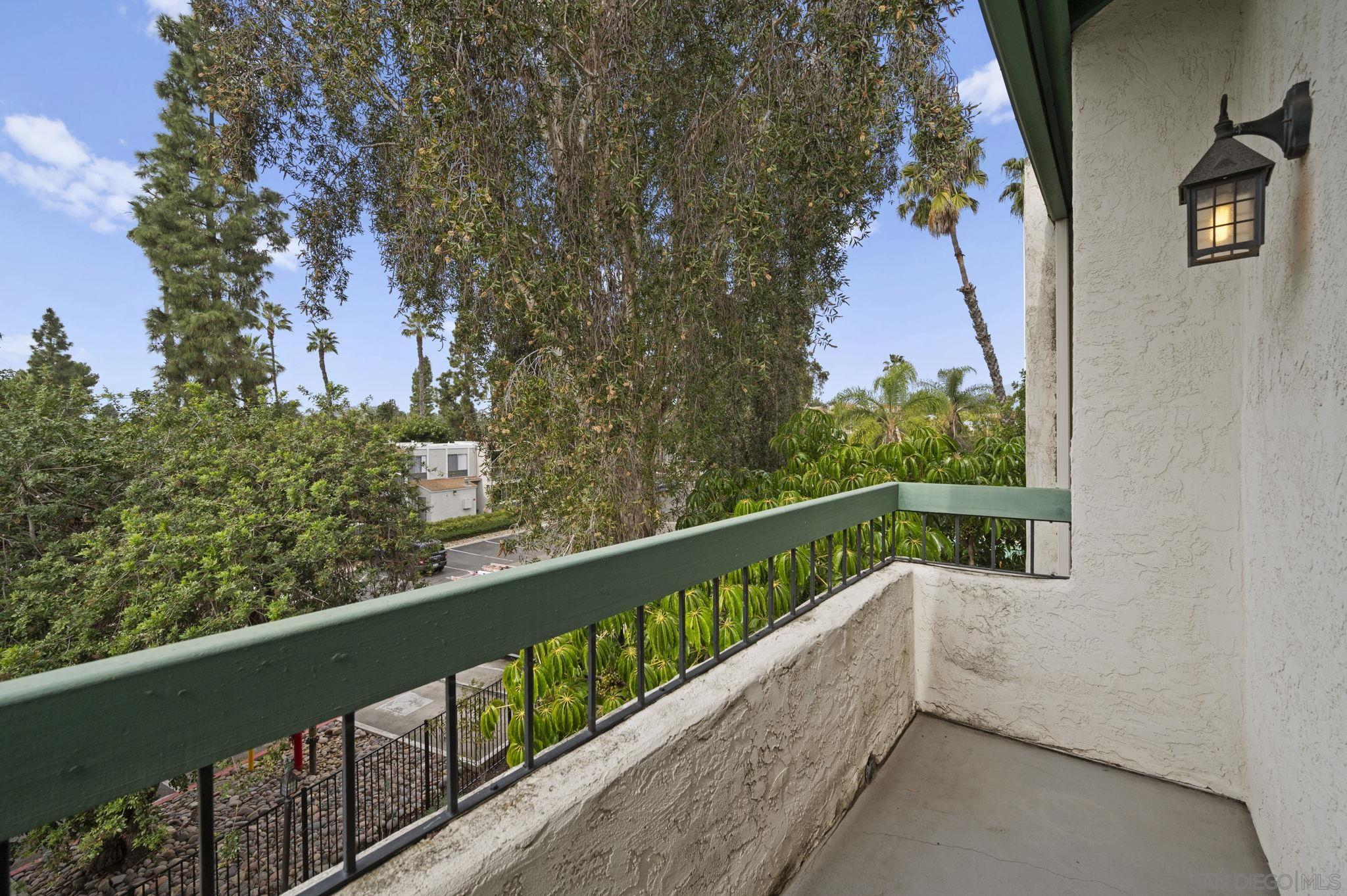 Detail Gallery Image 16 of 37 For 5525  Shasta Ln  #301,  La Mesa,  CA 91942 - 2 Beds | 2 Baths